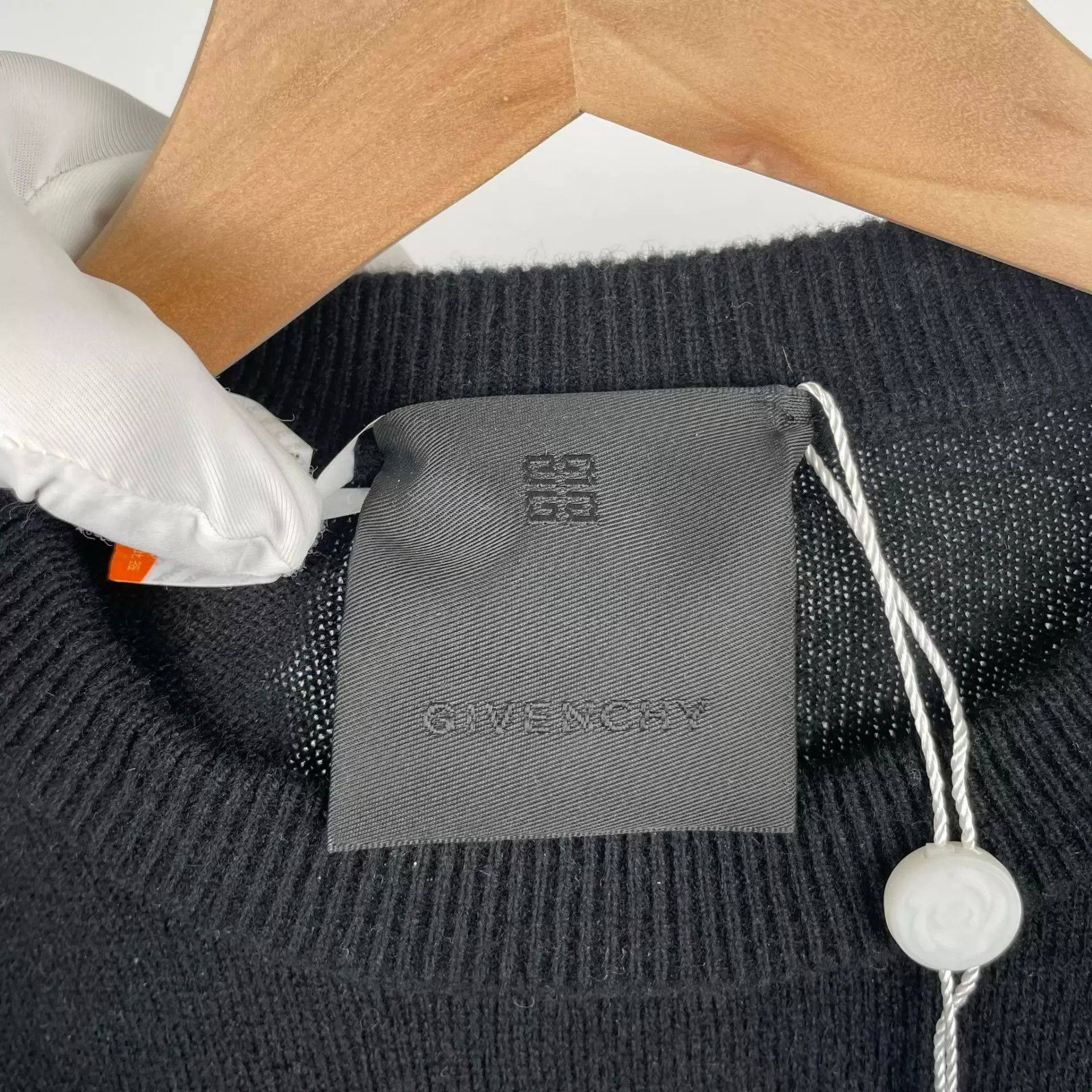 Givenchy Givenchy cashmere sweatshirt XS 260408SXH7J08 Size US XS / EU 42 / 0 - 4 Thumbnail