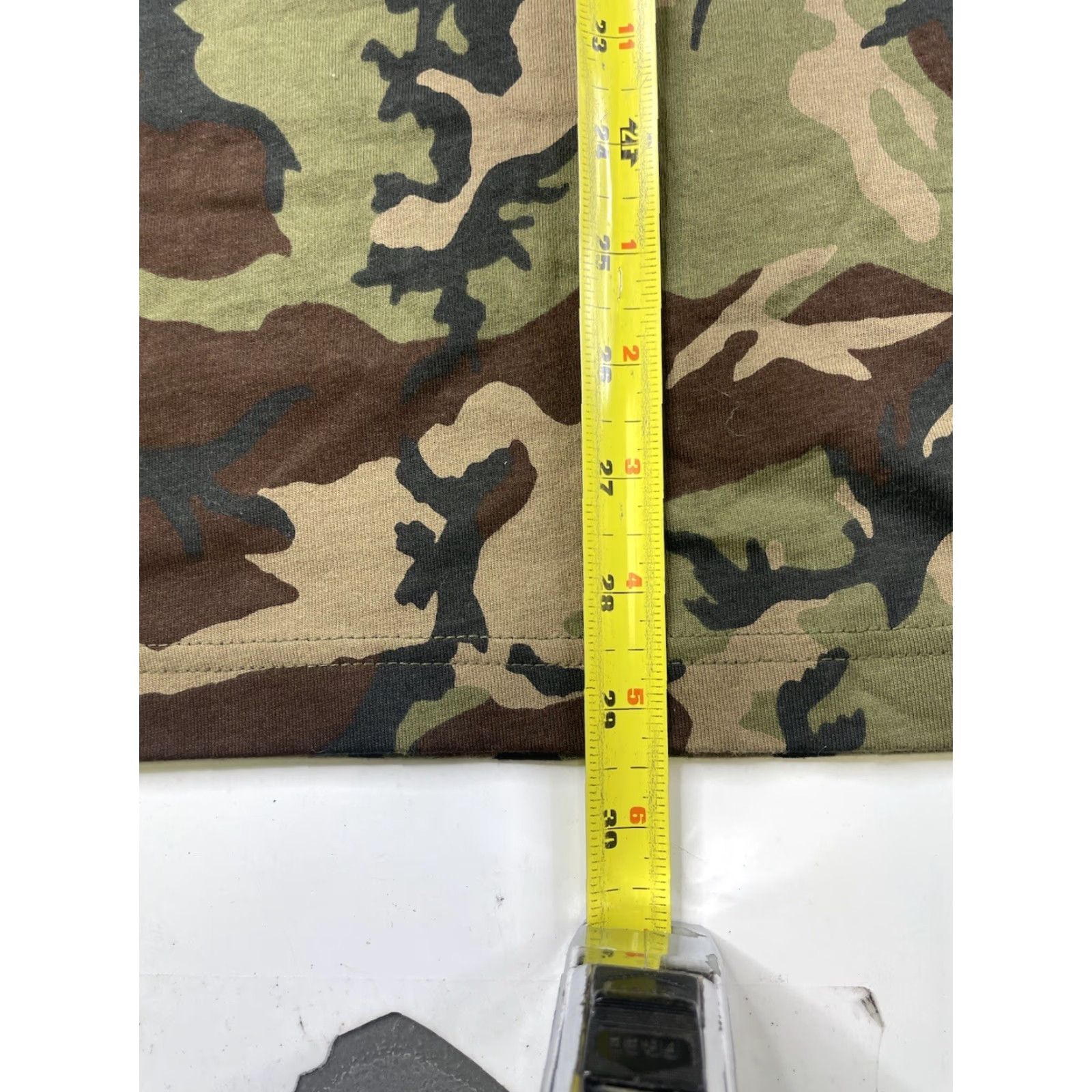 Vintage NWT L.L. Bean x Peanuts Shirt Camouflage “Take A Hike” T-Shirt Mens XL Green Camouflage Peanuts Logo Crew Neck Short Sleeve Cotton 100% Shirt Mens XL Size US XL / EU 56 / 4 - 6 Thumbnail