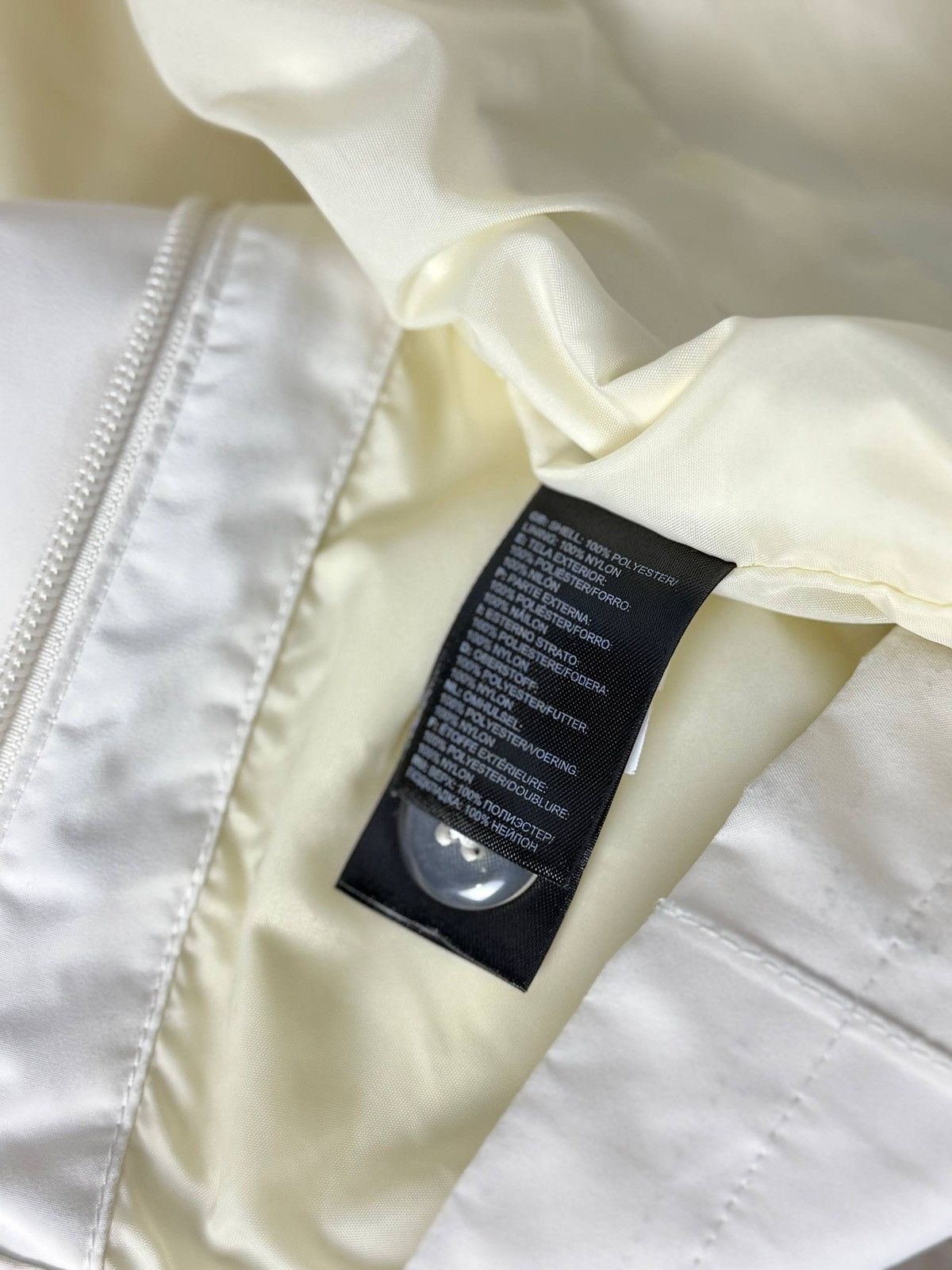 The North Face The North Face HyVent Belted Jacket WomensXS Waterproof Coat Size XS / US 0-2 / IT 36-38 - 16 Thumbnail