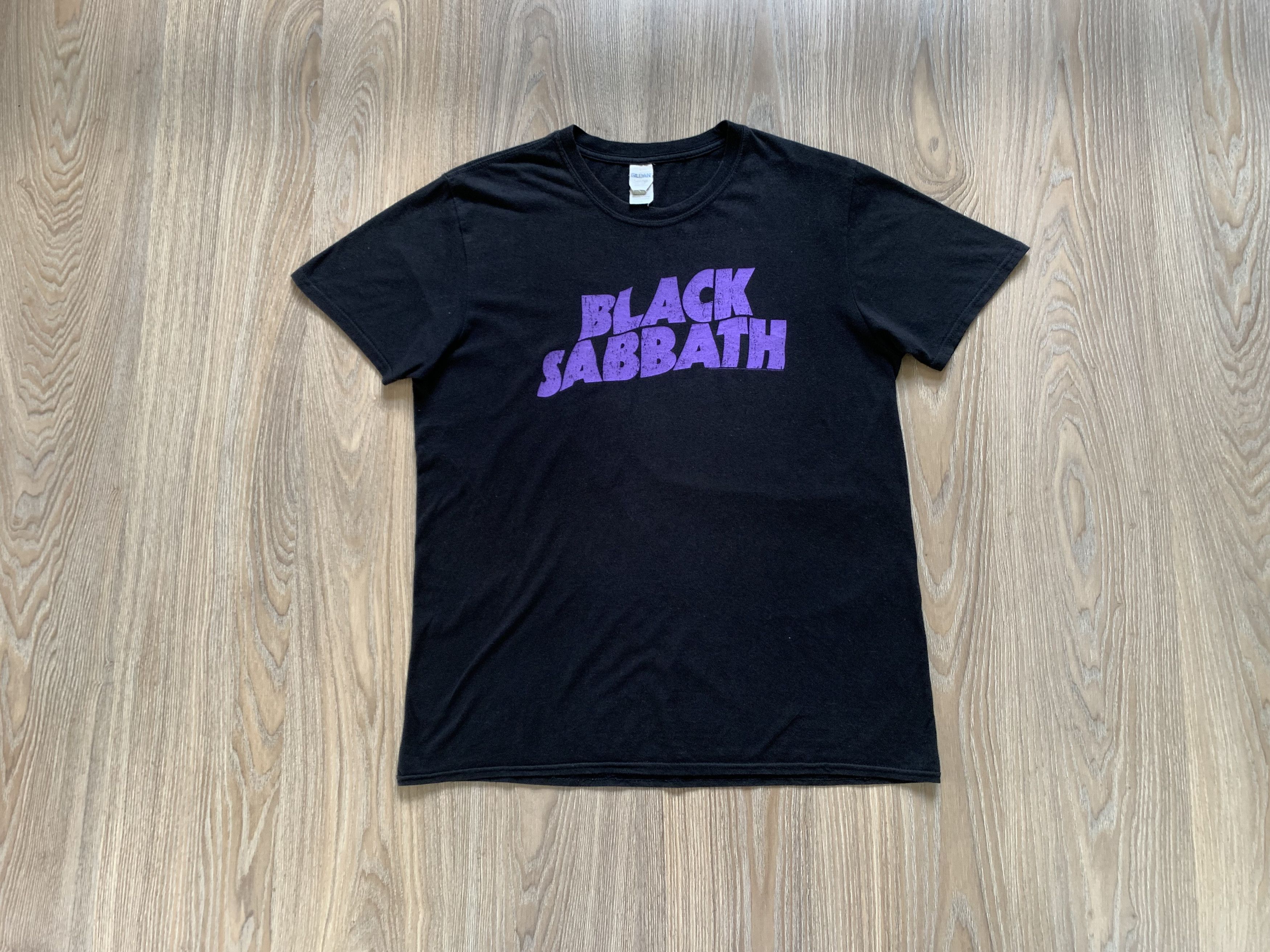 Band Tees × Black Sabbath × Vintage Gildan Black Sabbath 2016 Black T-Shirt Size US L / EU 52-54 / 3 - 1 Thumbnail