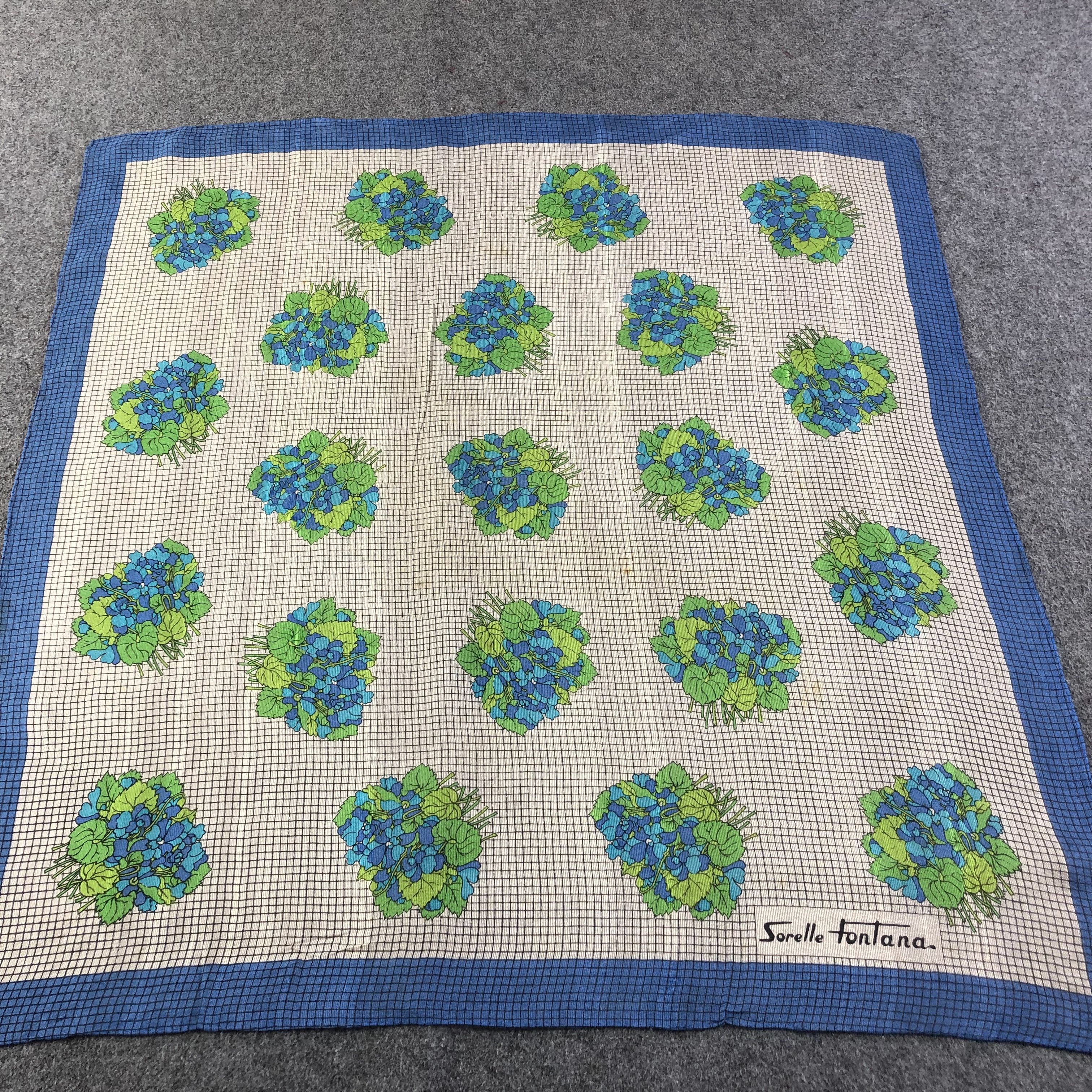 Japanese Brand Vintage Sorelle Fontana Hand Rolled Silk Scarf M650 Size ONE SIZE - 1 Thumbnail