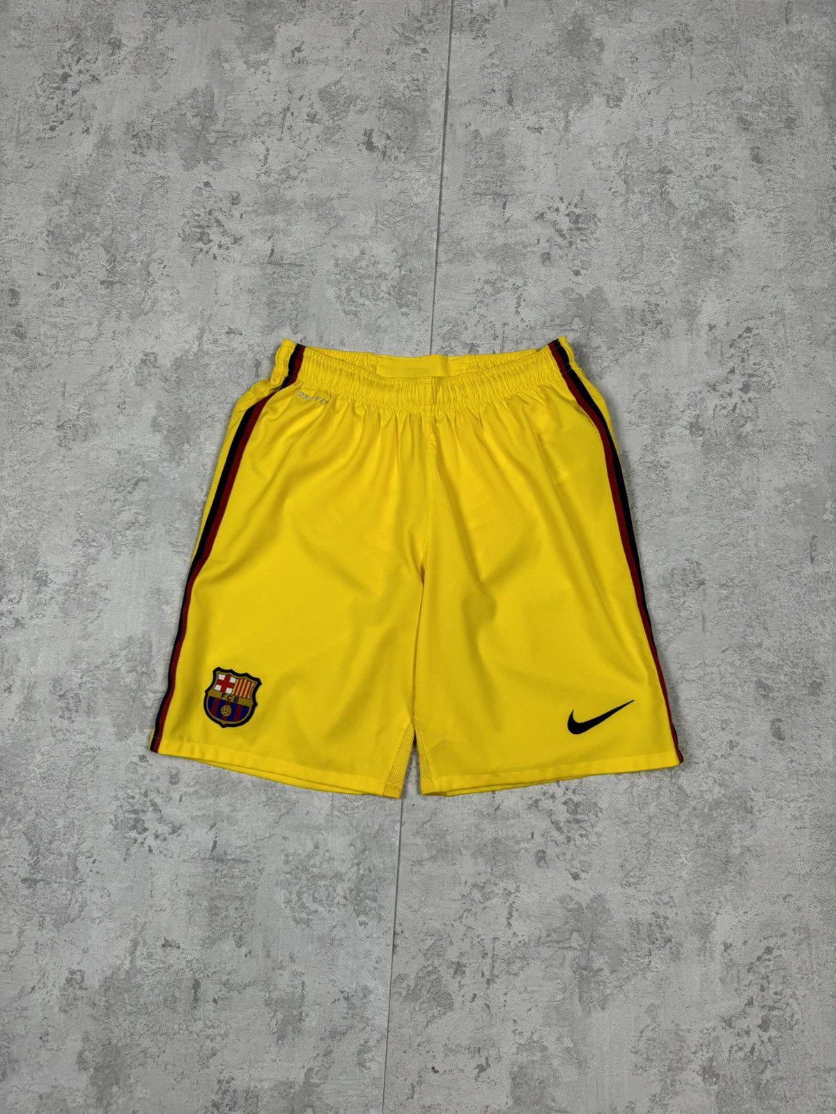 Nike Nike Barcelona Away Shorts Football Soccer Size M Size US 32 / EU 48 - 1 Thumbnail