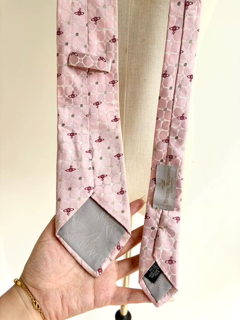 Vivienne Westwood Vivienne Westwood Pink Diamond Print Saturn Tie Size ONE SIZE - 7 Thumbnail