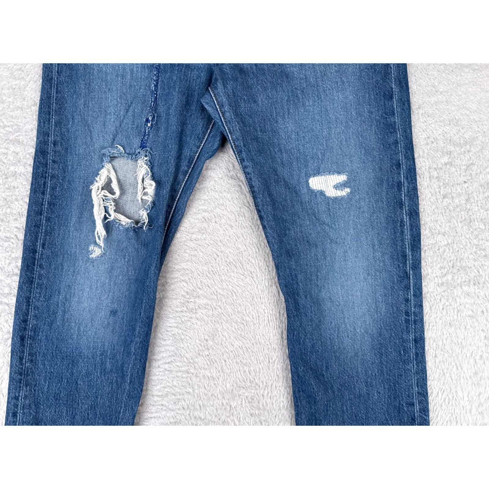 Levi's Levi's Levi'S 501 Jeans Jeans Denim Distressed Button Fly 28x25 Cotton Blue Regular Men Vintage? No. (But must not add new info) Size US 28 / EU 44 - 3 Thumbnail