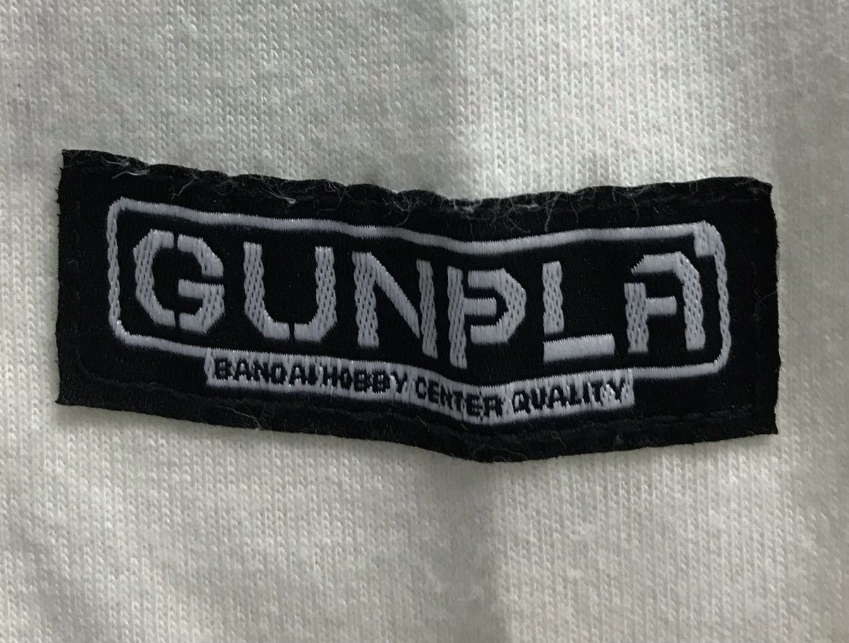 Anime × Japanese Brand × Uniqlo Vintage Uniqlo 40th Anniversary Gunpla RX-78-2 Gundam Shirt Size US XL / EU 56 / 4 - 6 Thumbnail