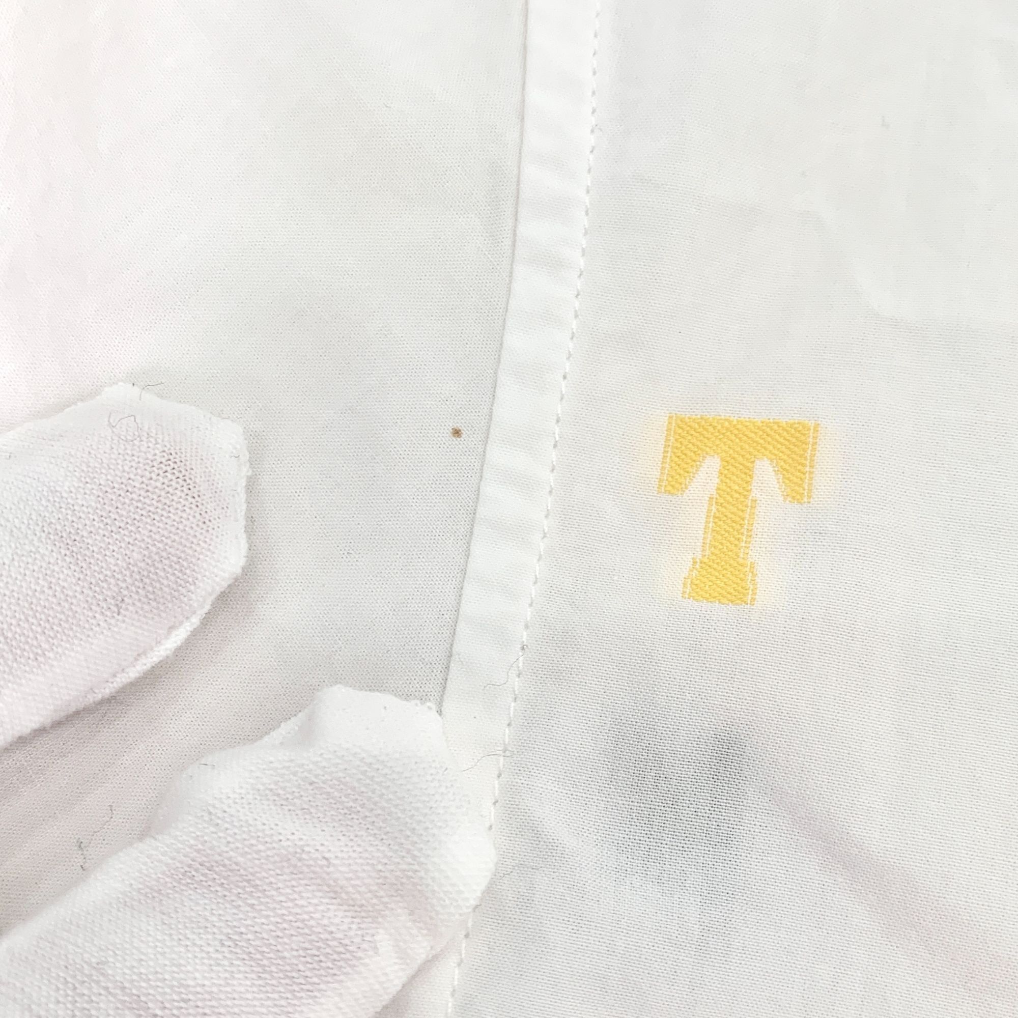 Louis Vuitton Louis Vuitton White Letter Embroidered Cotton Long-Sleeve Sh Size XS / US 0-2 / IT 36-38 - 3 Thumbnail