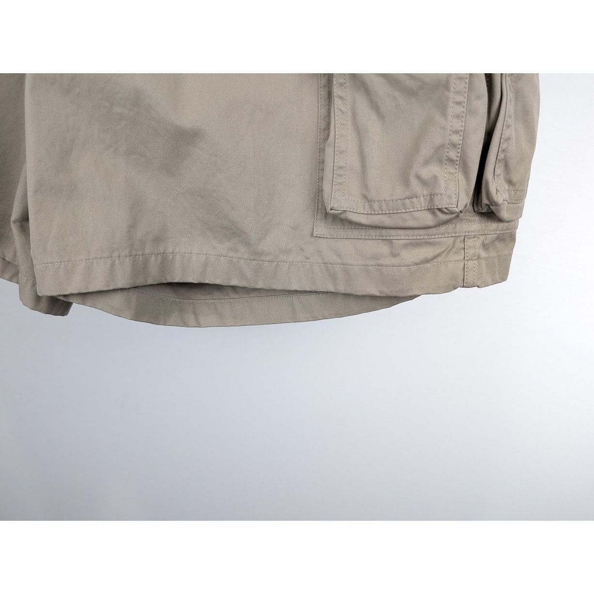 Balenciaga o1rshd1 Cargo Short in Beige Size US 30 / EU 46 - 18 Thumbnail