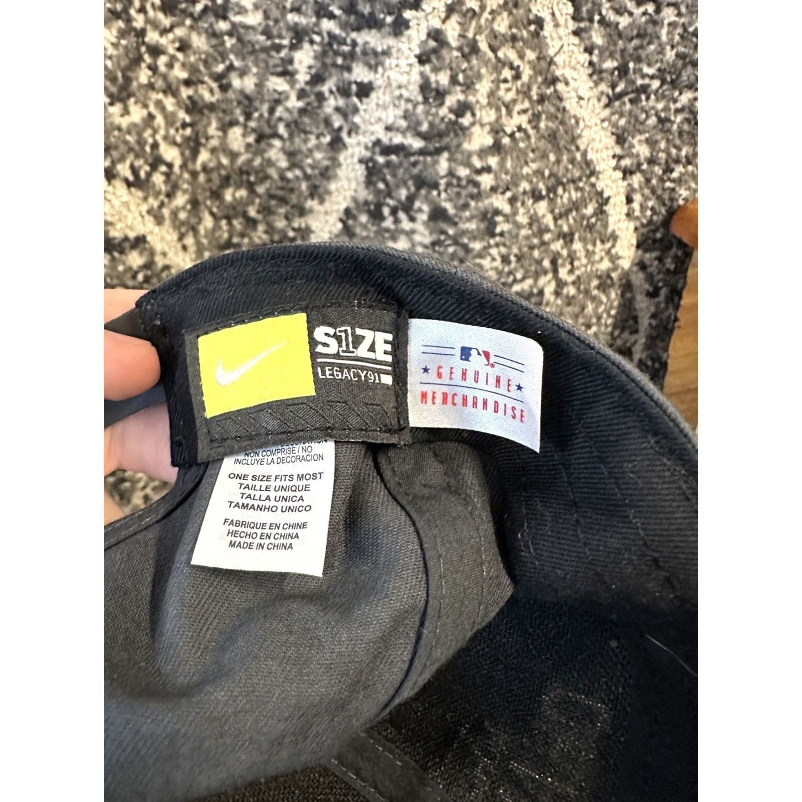 Nike Boston Red Sox 2018 World Series Nike Adjustable Strap Hat Size ONE SIZE - 3 Thumbnail
