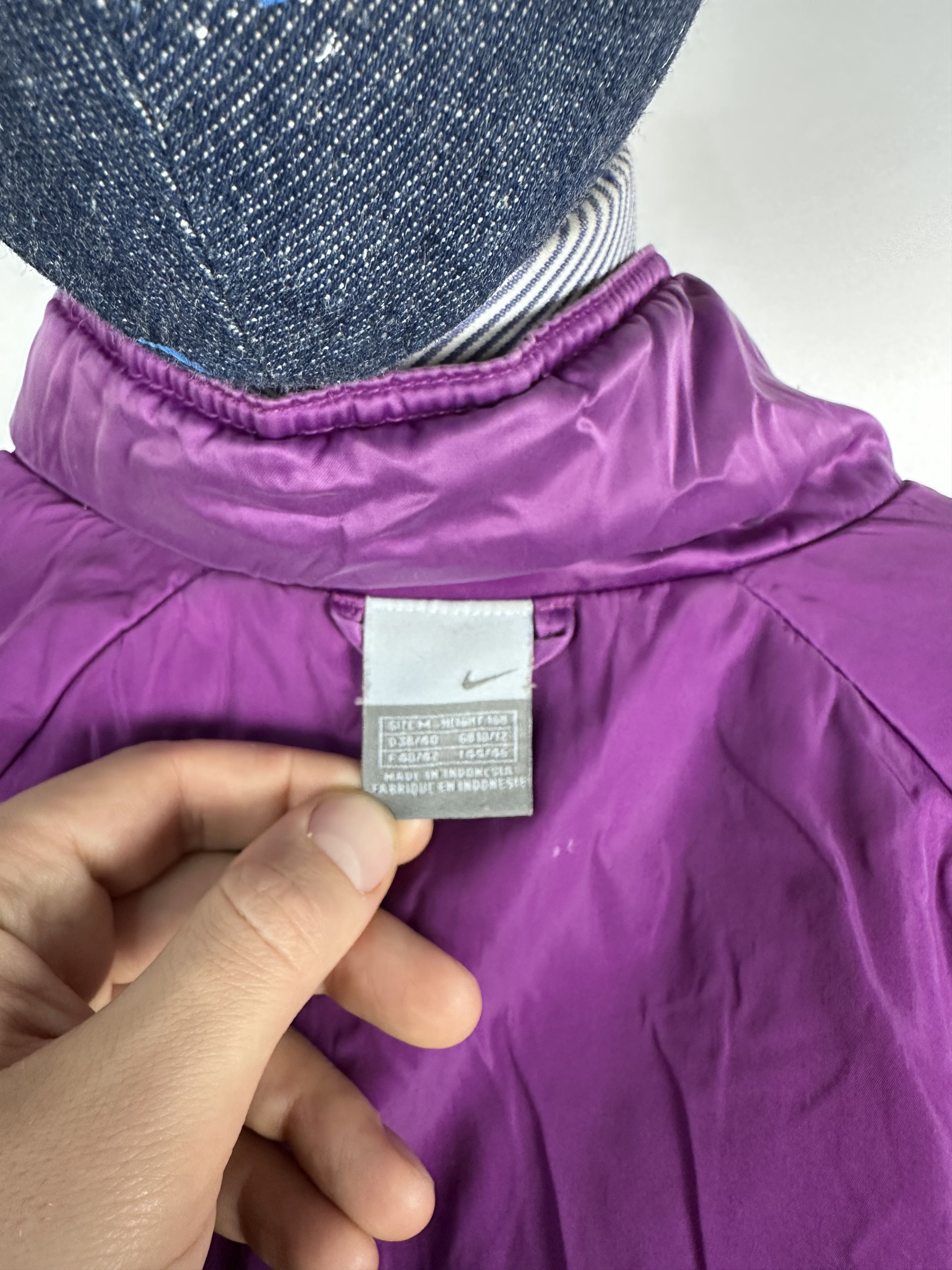 Nike × Vintage Vintage Nike Bomber Jacket Womens Embroidered Logo Size M Size M / US 6-8 / IT 42-44 - 13 Thumbnail