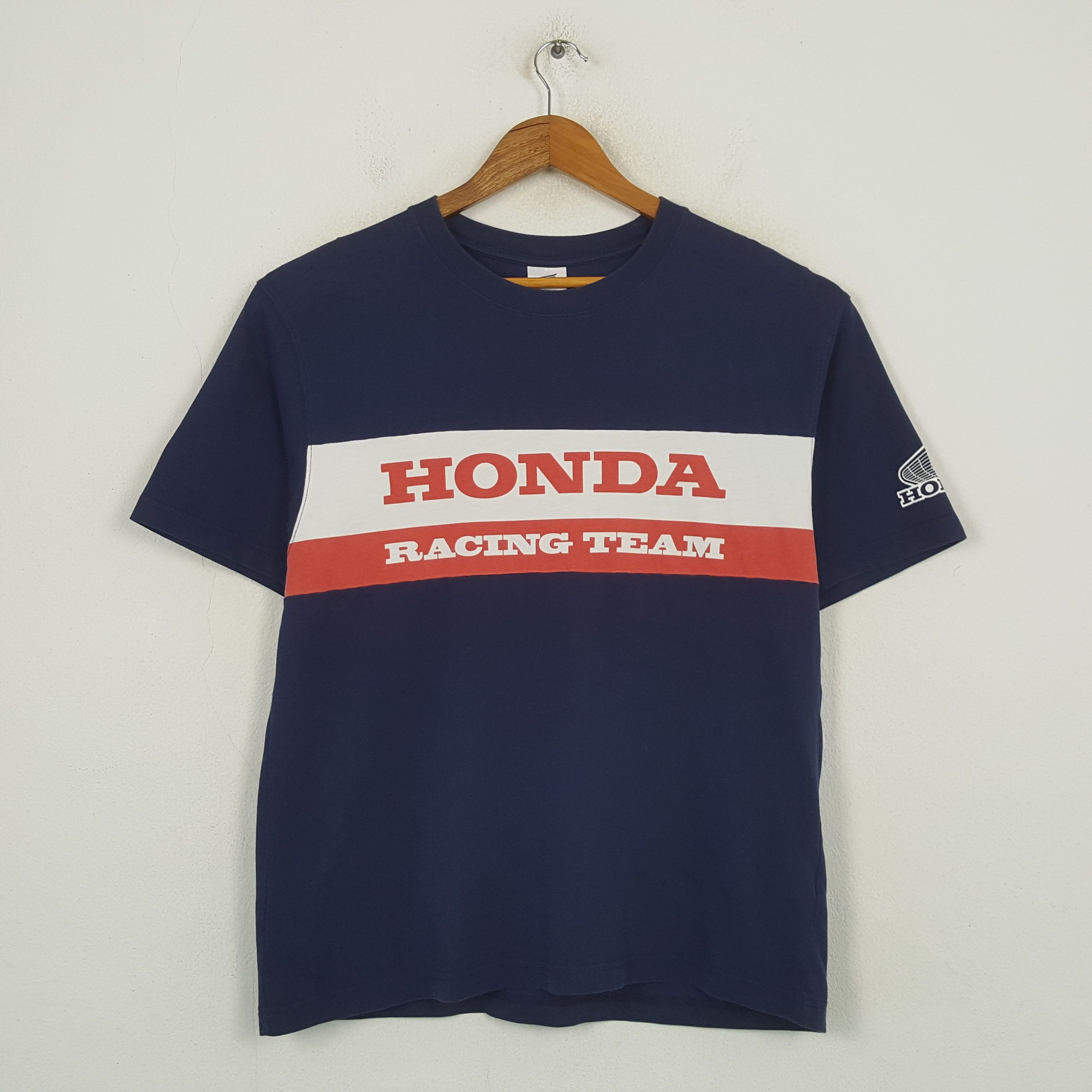 Honda Vintage Honda Racing Team Japan Motorsport T-Shirt C301N43 Size US L / EU 52-54 / 3 - 1 Thumbnail