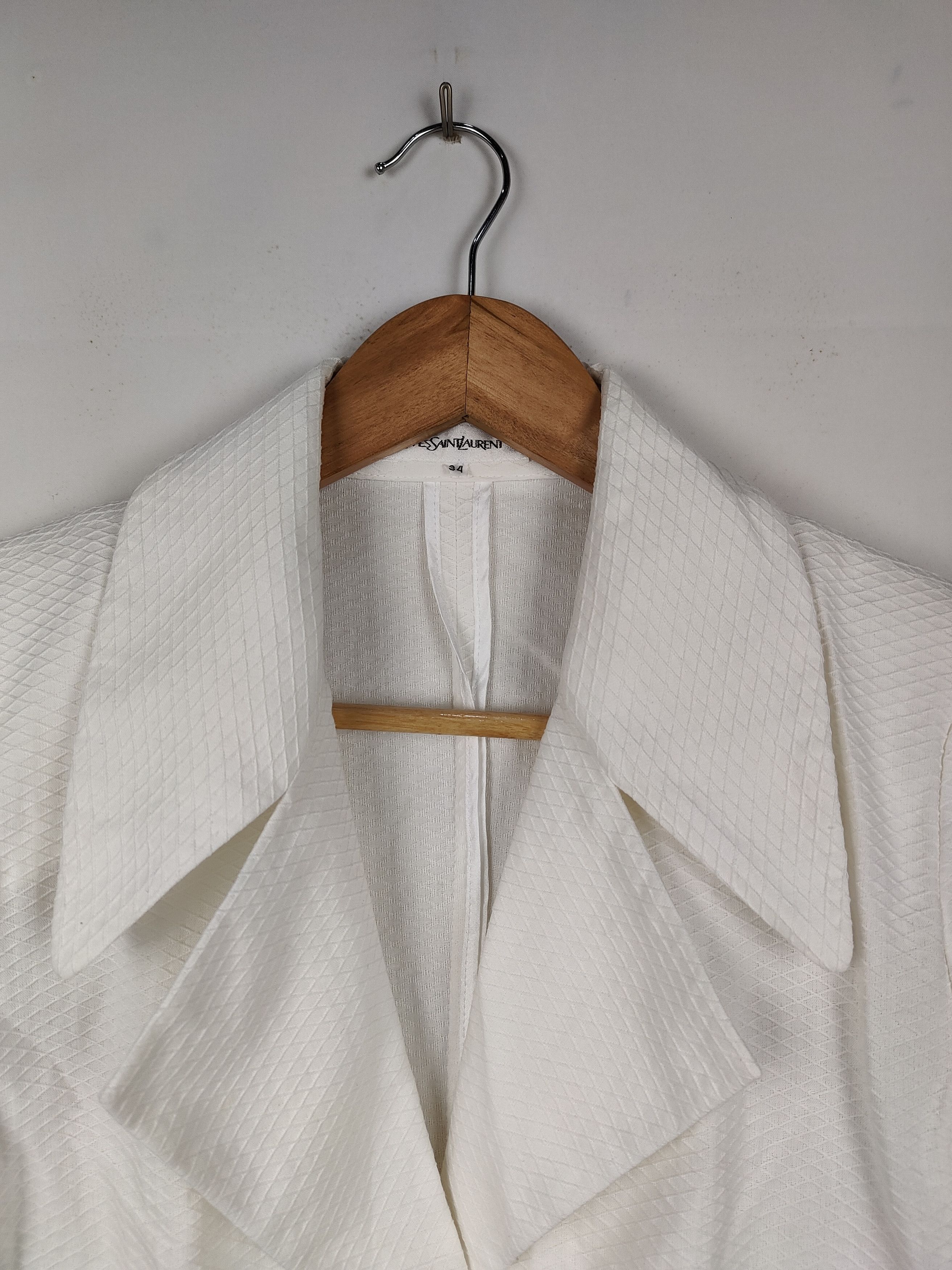 Yves Saint Laurent Yves Saint Laurent Blazer Jacket Size XS / US 0-2 / IT 36-38 - 2 Thumbnail