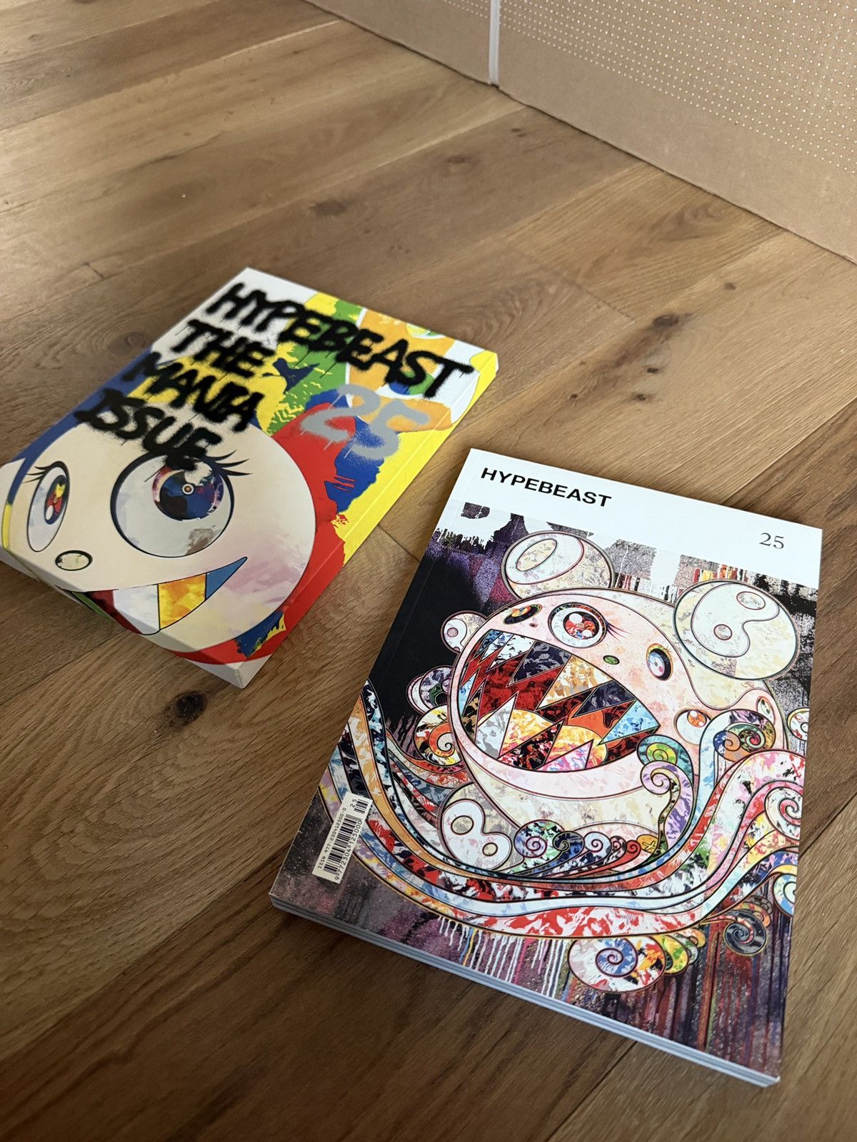 Hypebeast Hypebeast × Takashi Murakami HYPEBEAST MAGAZINE Issue 25 Size ONE SIZE - 5 Thumbnail