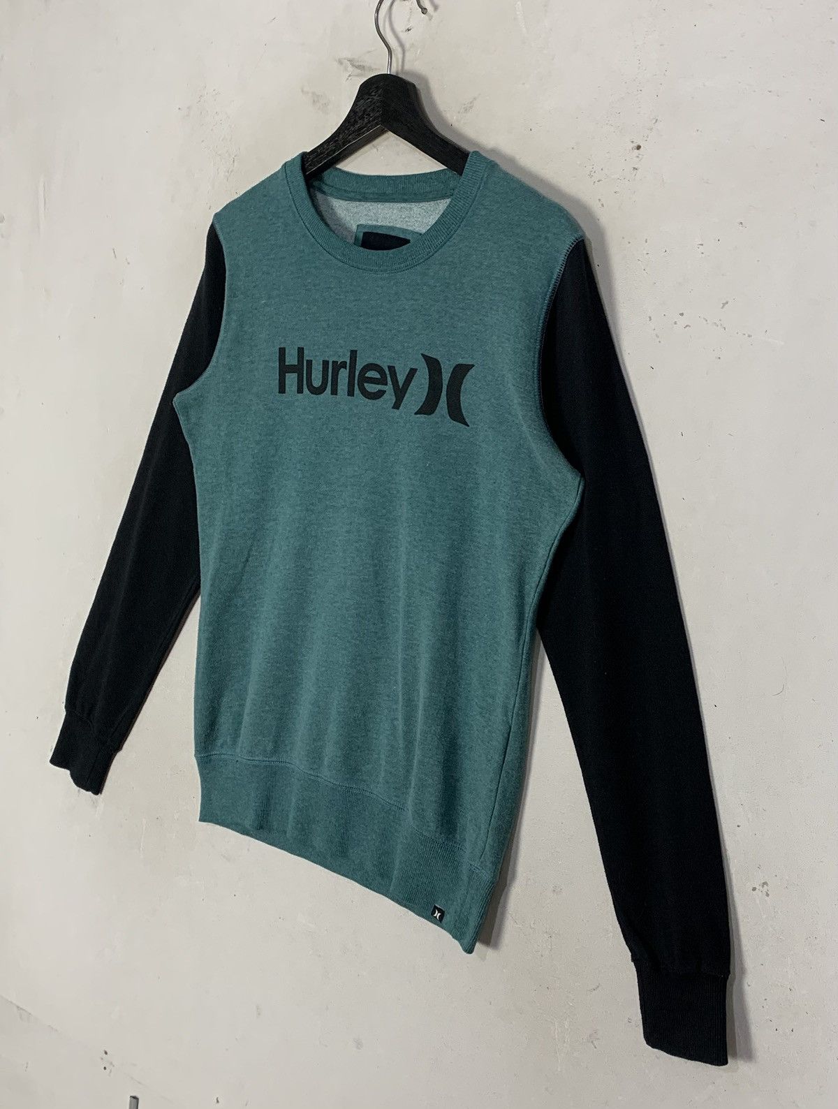 Hurley Hurley Apparel Surf Style JapaneseBrand Sweatshirt Size US S / EU 44-46 / 1 - 6 Thumbnail
