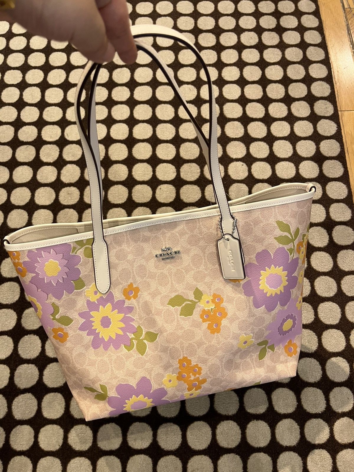 Coach NWT COACH City Tote Bag Signature Canvas With Floral Print Size ONE SIZE - 1 Thumbnail