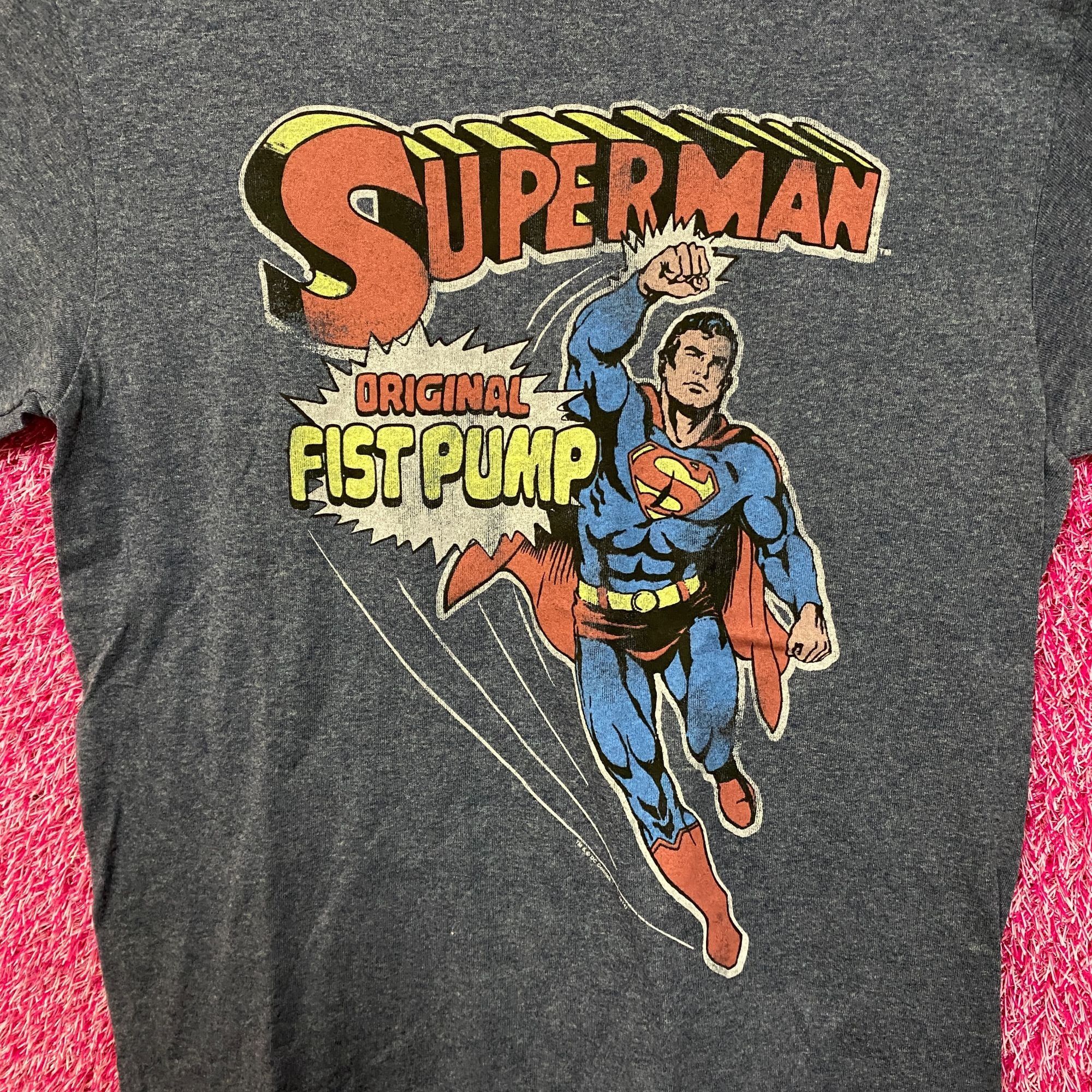 DC Comics Superman Fist Up! Tshirt size medium Size US M / EU 48-50 / 2 - 2 Thumbnail