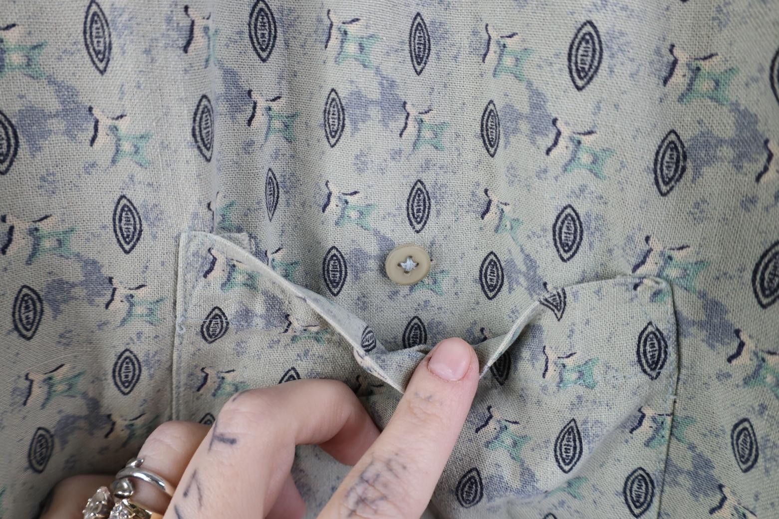 Vintage Vintage 90s Streetwear Short Sleeve Collared Button Shirt Size US L / EU 52-54 / 3 - 8 Thumbnail