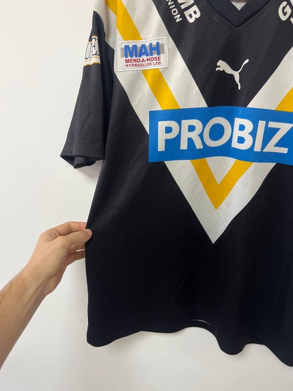 Puma Castleford Tigers 2012/13 Away Rugby League Shirt Puma L Size US L / EU 52-54 / 3 - 12 Thumbnail