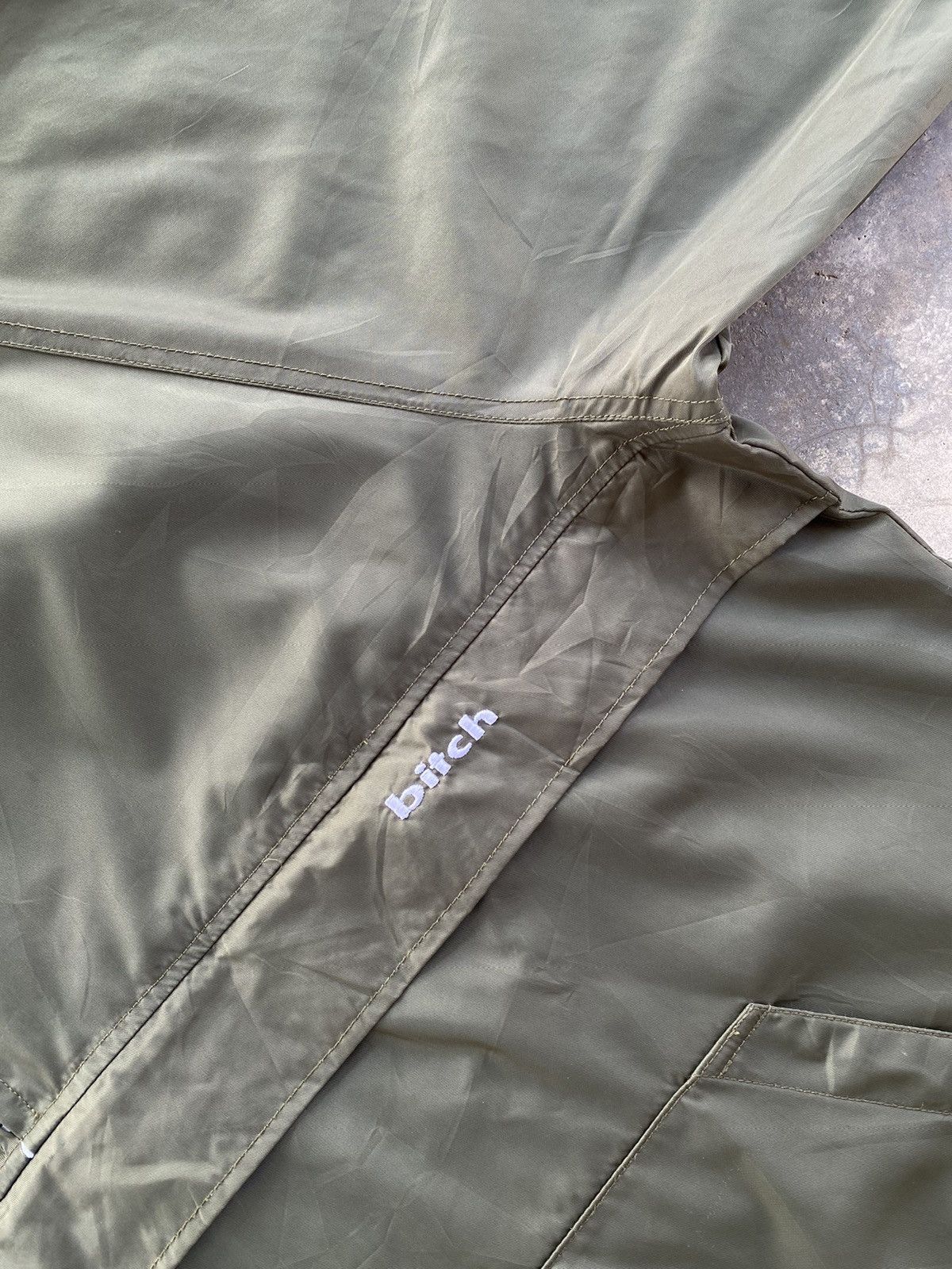 Vintage Vintage Bitch Skateboards Anorak Hoodie Jacket Size US L / EU 52-54 / 3 - 5 Thumbnail