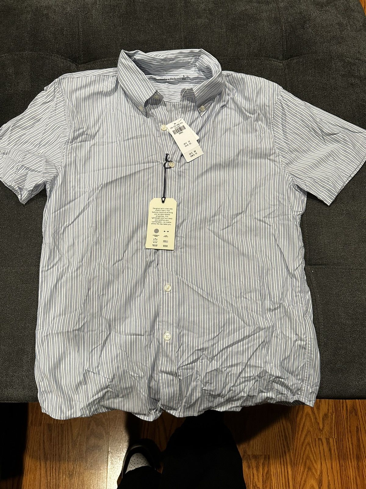 Abercrombie & Fitch Abercrombie and fitch blue button up Size US S / EU 44-46 / 1 - 1 Thumbnail