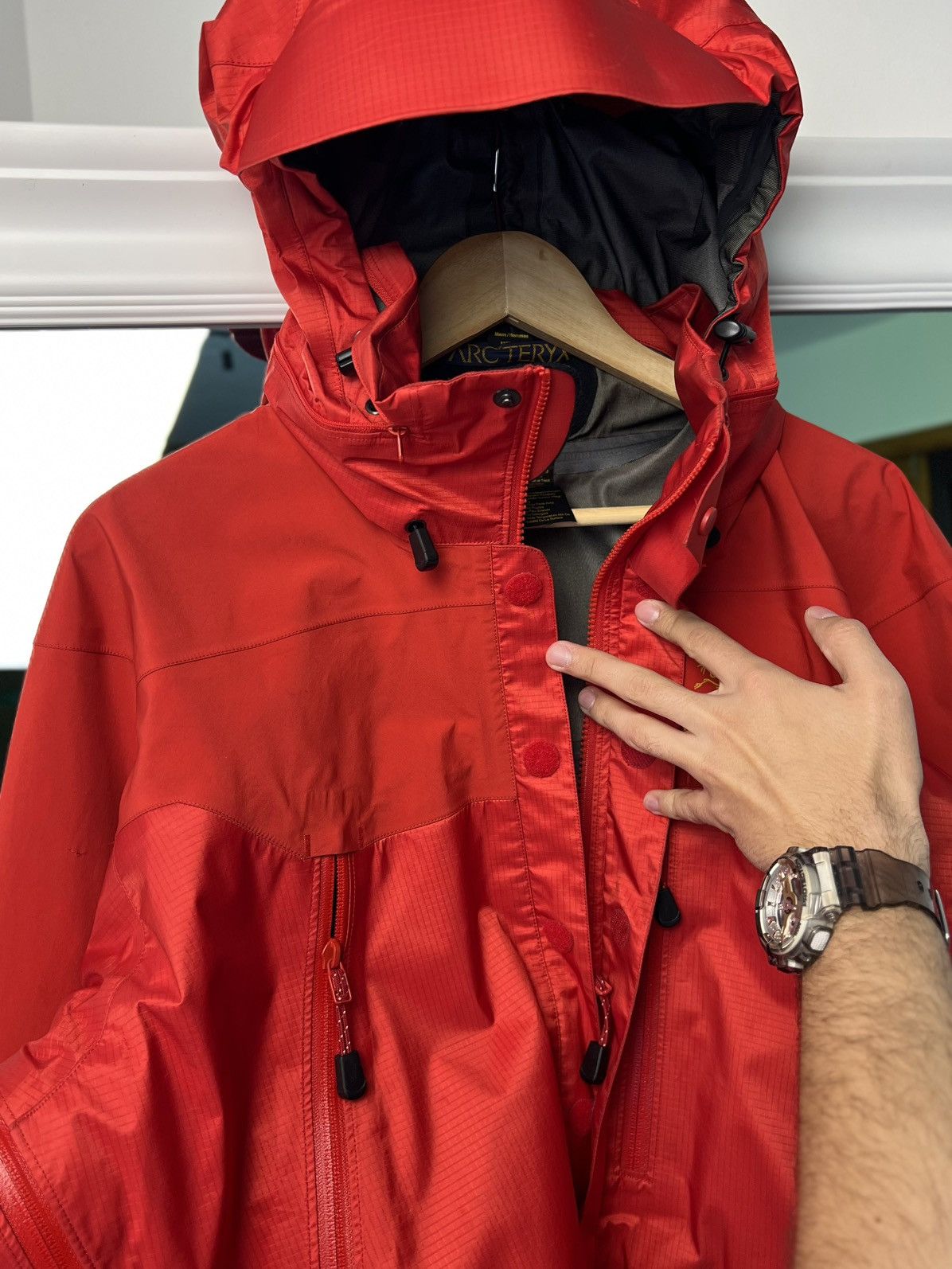 Arc'teryx × Vintage Rare Vintage Arc’teryx Theta LT Gore-Tex XCR Gold Logo M Size US M / EU 48-50 / 2 - 21 Thumbnail