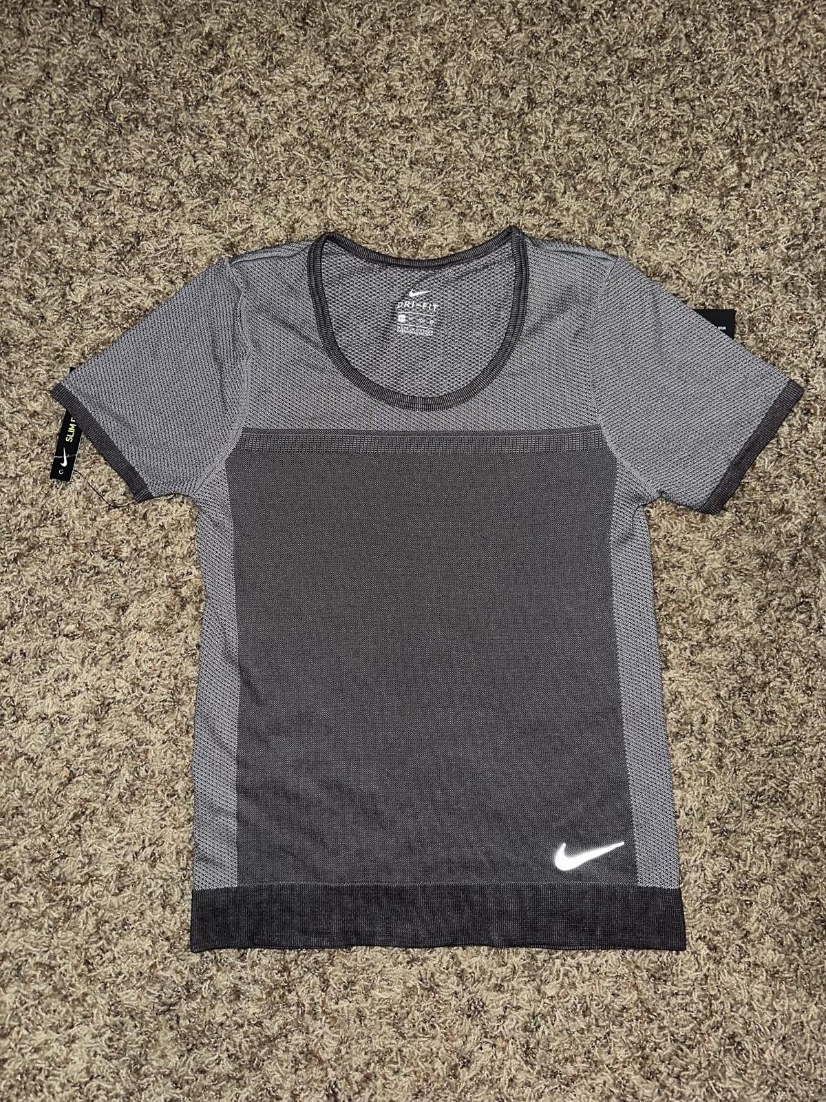 Nike Nike Women’s Infinite Short Sleeve Running Top Size S / US 4 / IT 40 - 1 Thumbnail