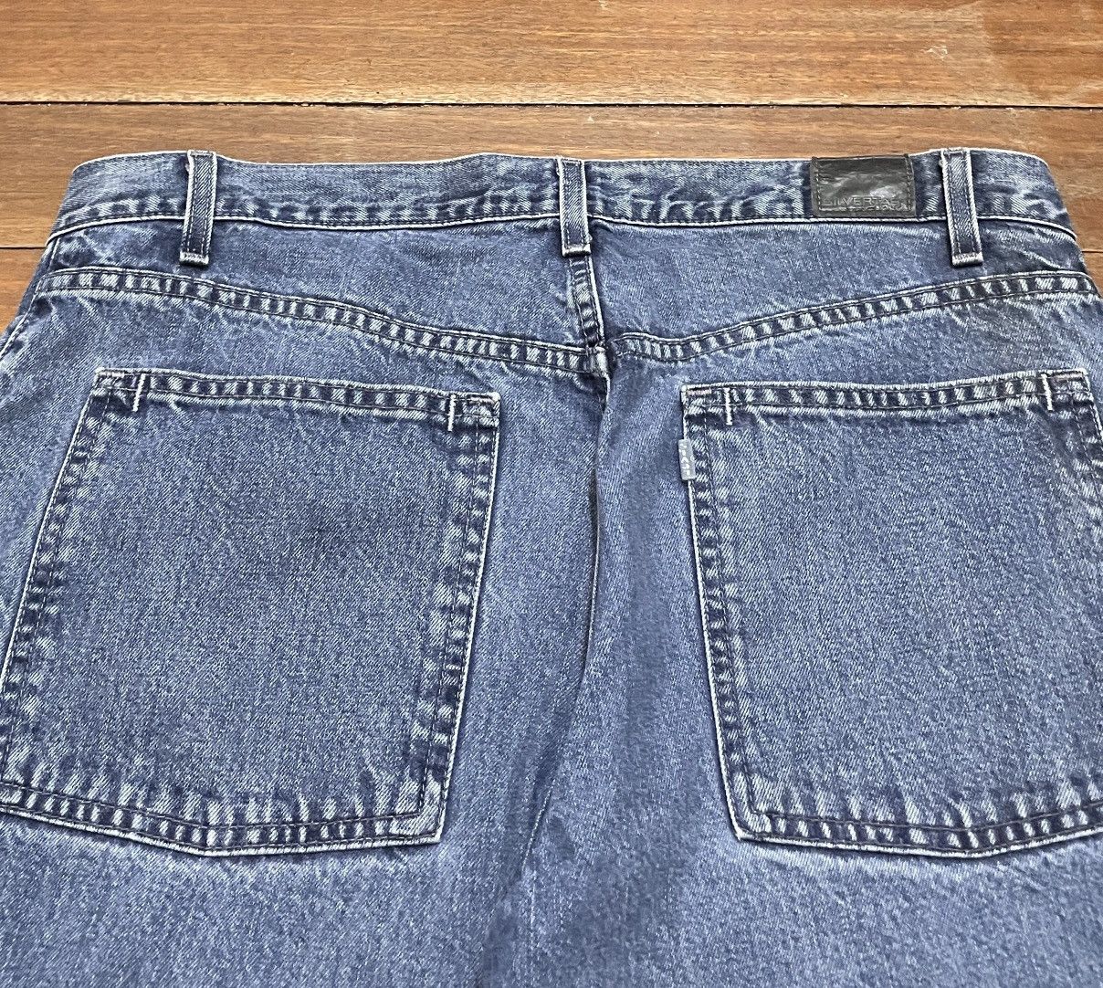 Rare Vintage Brand Levis SilverTab Baggy Jeans 2000s