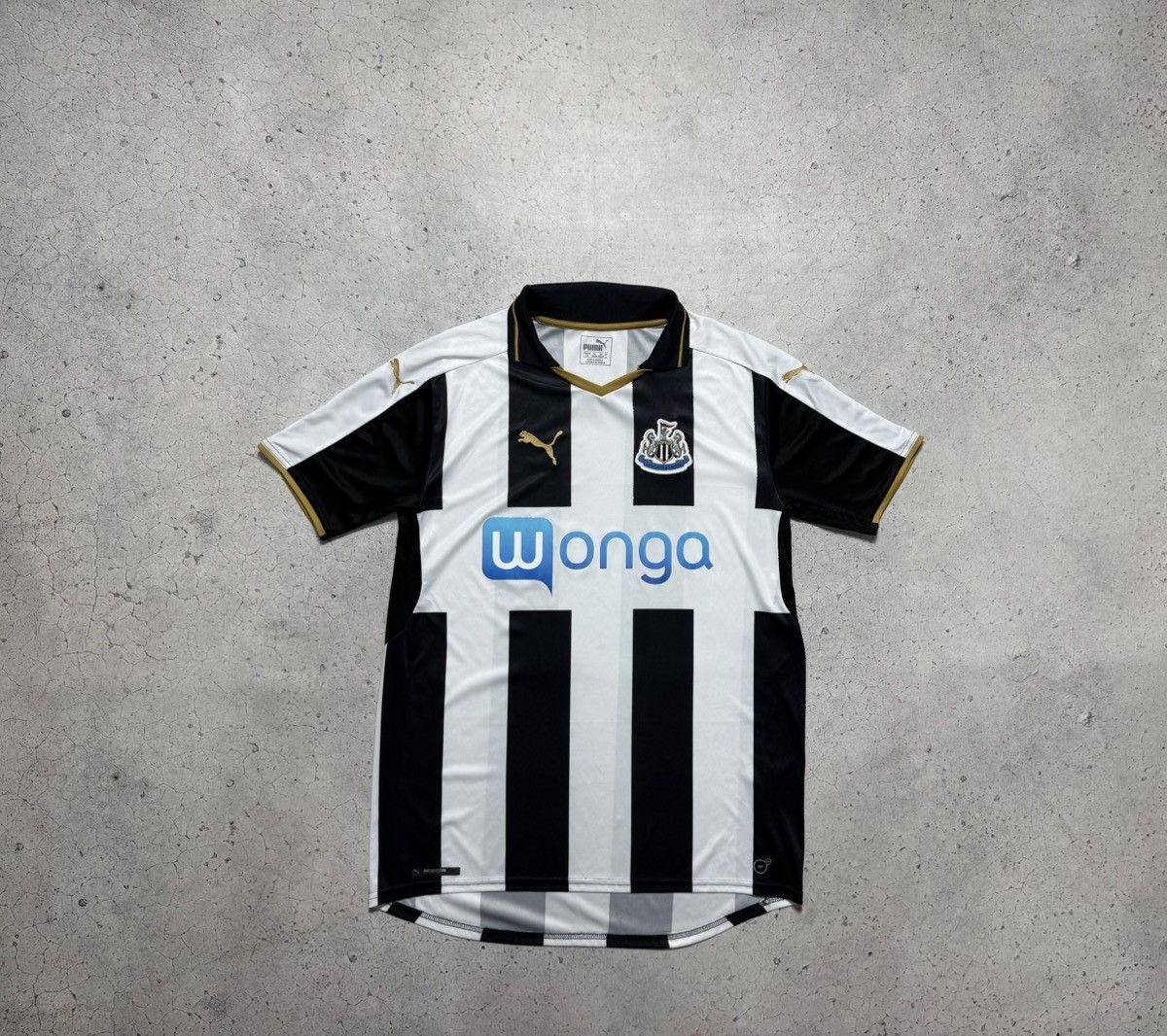 Puma Puma FC Newcastle United 2016/2017 Soccer Jersey Vintage Size US L / EU 52-54 / 3 - 1 Thumbnail