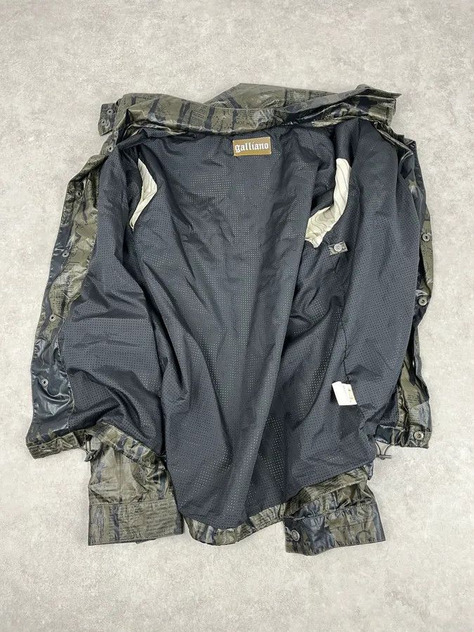 John Galliano AW2010 John Galliano Khaki Military Camouflage Newspaper Light Jacket Size US L / EU 52-54 / 3 - 8 Thumbnail