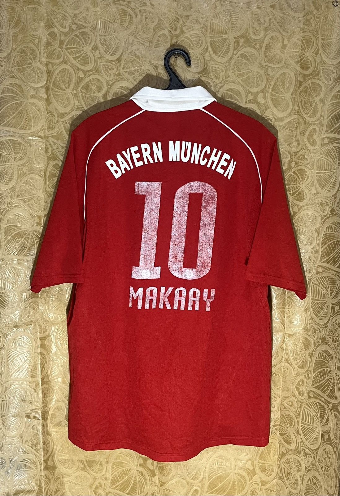 Vintage Bayern Munchen #10 Makaay 2005/2006 soccer jersey Size US XL / EU 56 / 4 - 2 Thumbnail