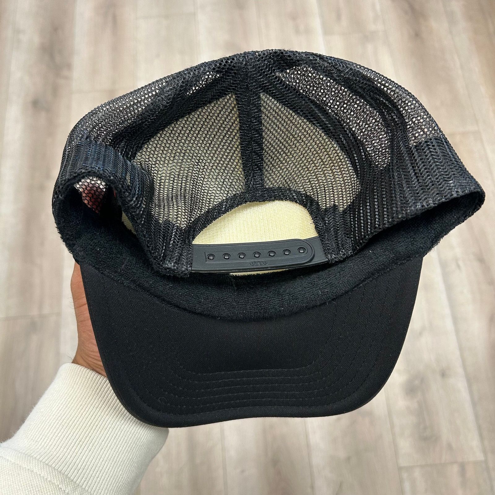 Urban Outfitters Urban Outfitters The Bay Trucker Hat Cap Black Snapback B25 Size ONE SIZE - 4 Thumbnail