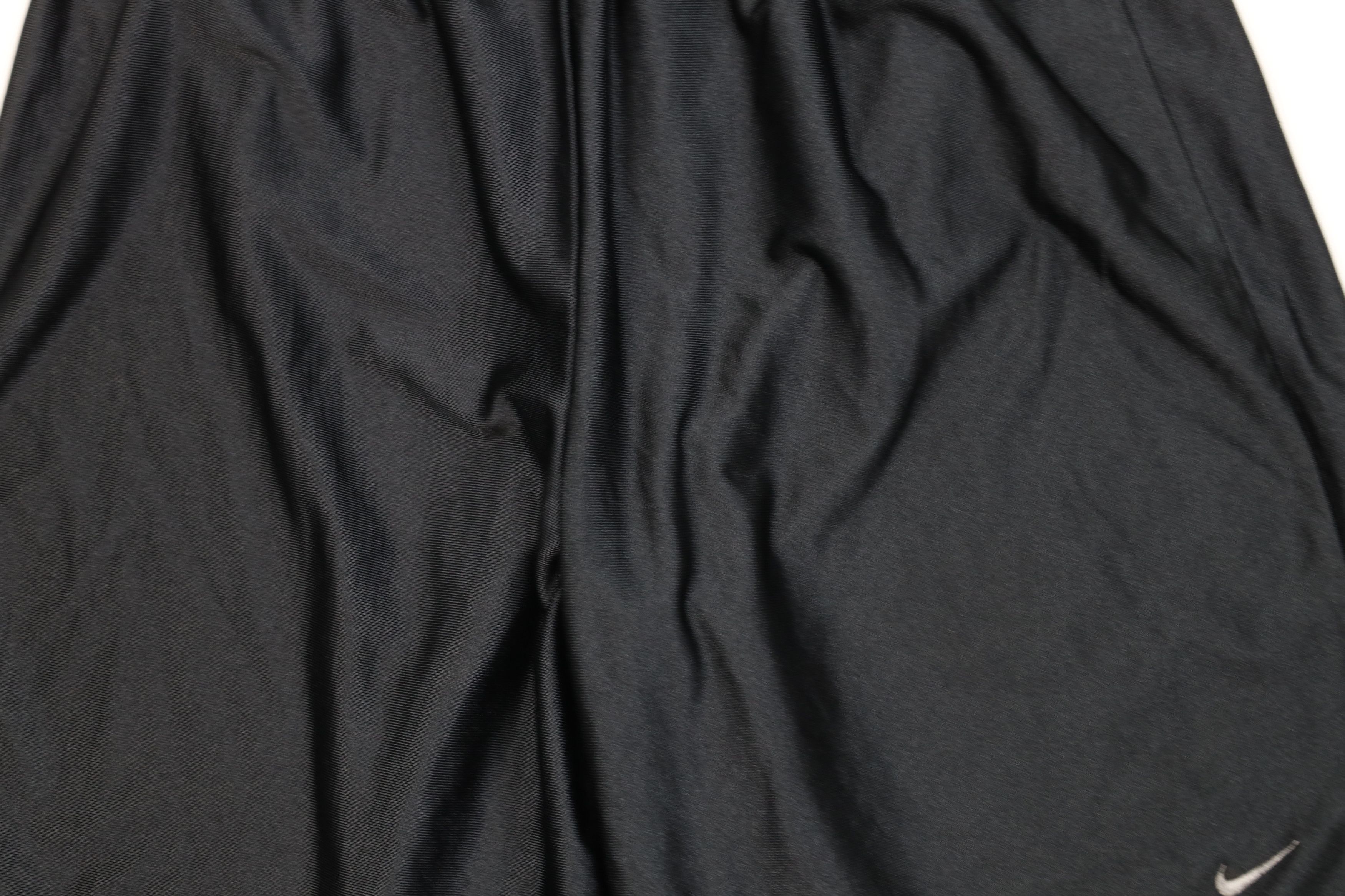 Nike Vintage 90s Y2K Nike Swoosh Above Knee Shorts Black USA Size US 36 / EU 52 - 3 Thumbnail