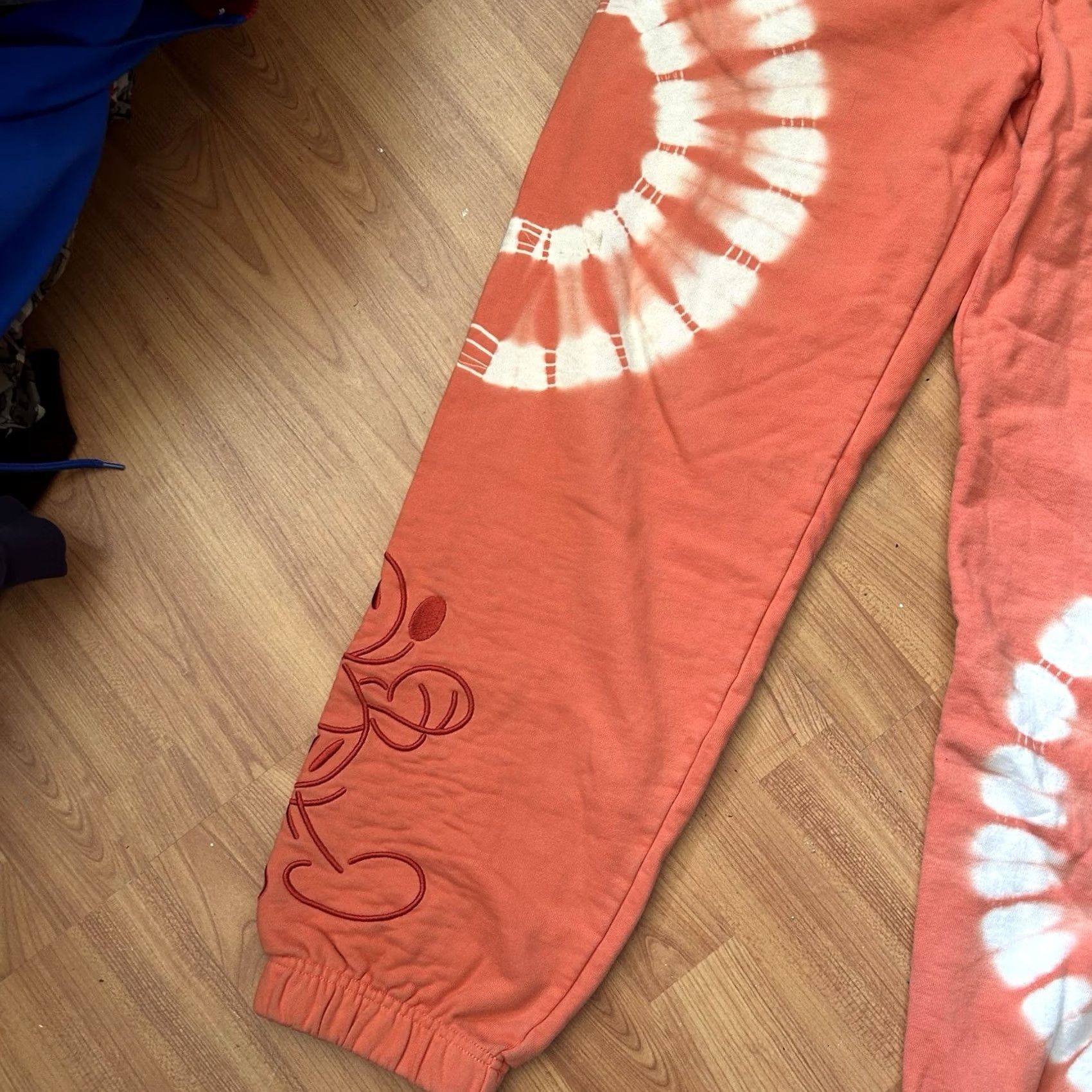 Disney Disney Mickey Mouse and Friends Tie Dye Sweatpants Women M Orange Pants Regular Sweatpants Size M Size 32" / US 10 / IT 46 - 3 Thumbnail