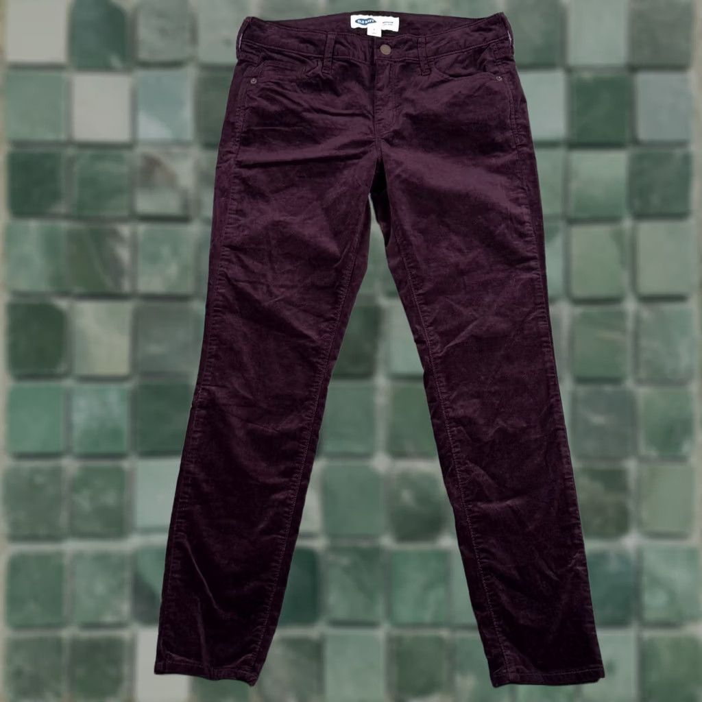 Old Navy Old Navy Burgundy Velvet Skinny Pants Corduroy 8 Women Jeans Mid Rise Inseam 28 Refine Size 30" / US 8 / IT 44 - 1 Thumbnail