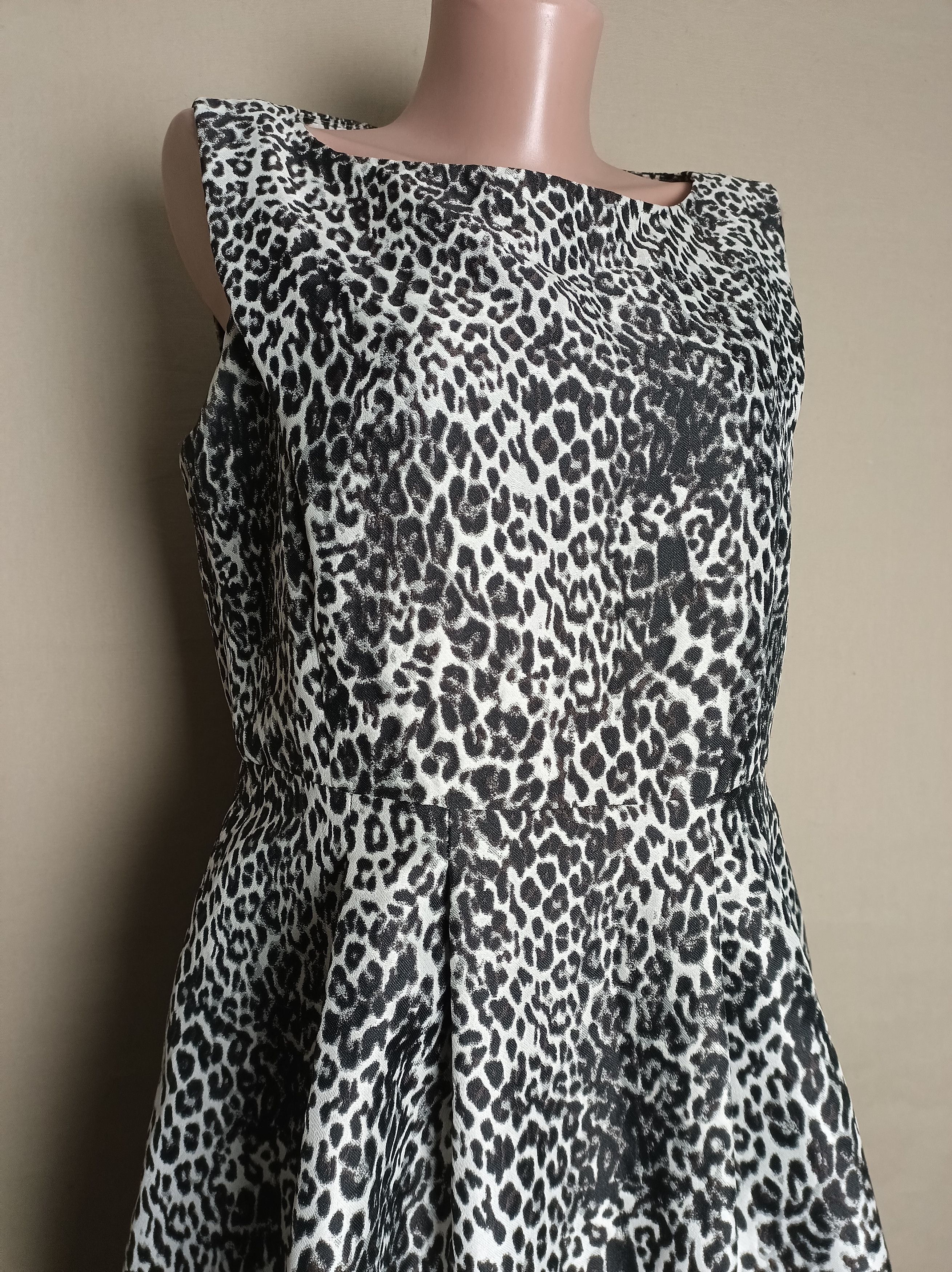 Max Mara MAX MARA Studio $675 Leopard Sleeveless Dress Size US12 Size XL / US 12-14 / IT 48-50 - 2 Thumbnail