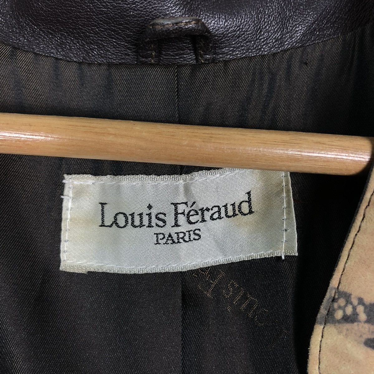 Louis Feraud 🔥CROPPED LEATHER JACKET BIKER LOUIS FERAUD PARIS Size M / US 6-8 / IT 42-44 - 17 Thumbnail