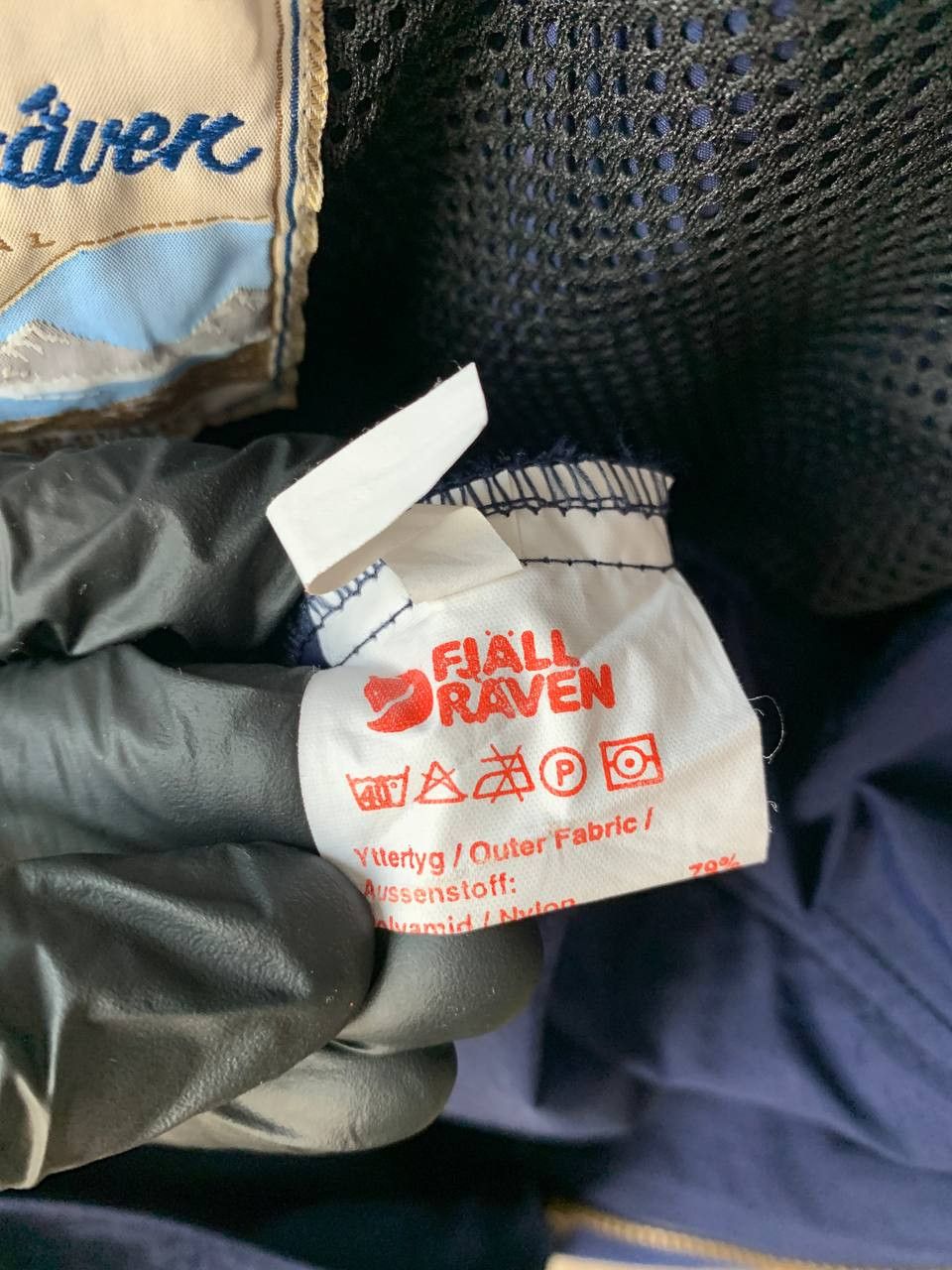 Fjallraven Fjallraven Mountain Jacket Portugal Windbreaker Vintage Size US S / EU 44-46 / 1 - 21 Thumbnail