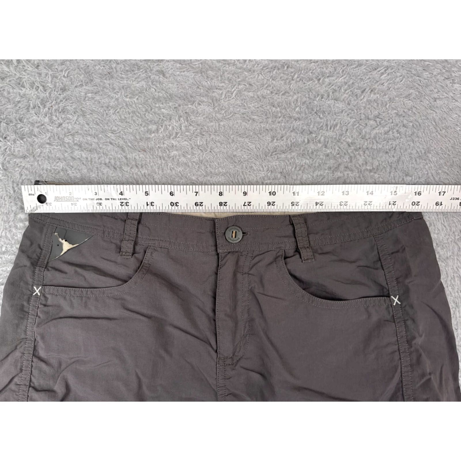 Patagonia Patagonia Shorts Womens 8 Gray Cargo Away From Home Shorts Hike Walk Camp 32x9 Size 30" / US 8 / IT 44 - 7 Thumbnail