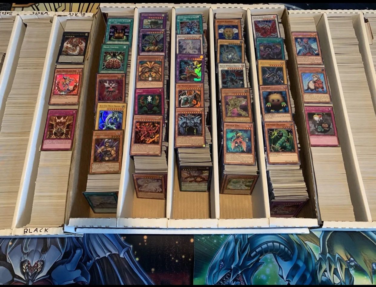 holographic yugioh cards Pokemon Trading Card Game Sword & Shield Fusion Strike Ultra Rare Mew V #251 [Alternate Full Art]