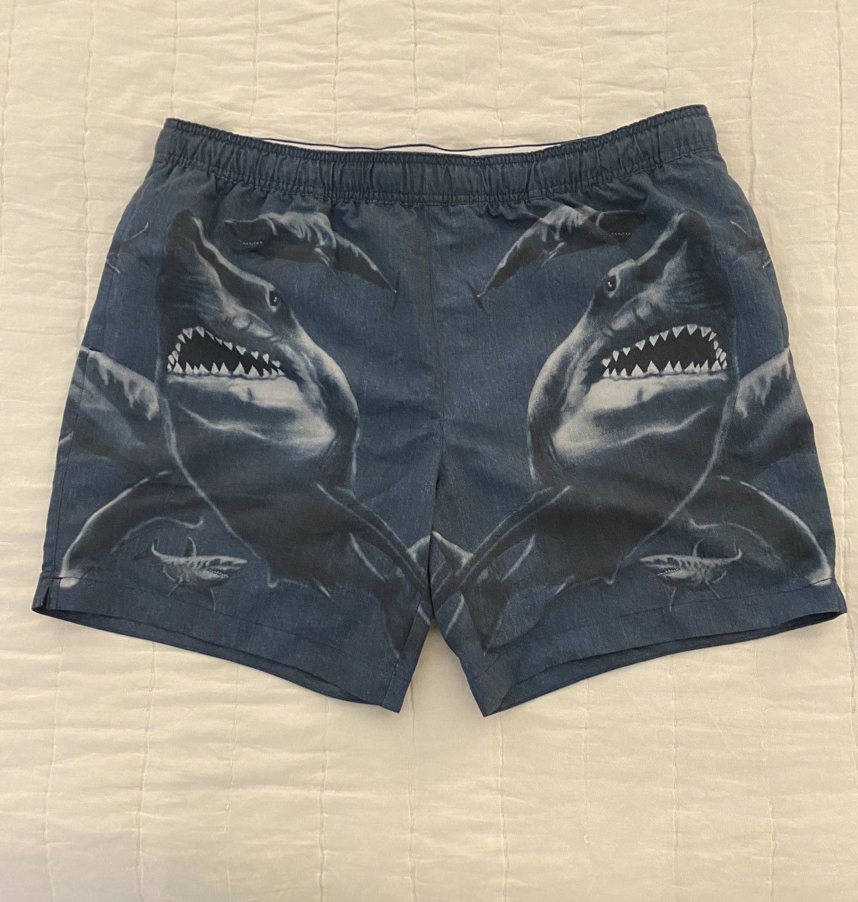 Burberry Burberry Shark Print Swim Shorts XL Size US 38 / EU 54 - 3 Thumbnail