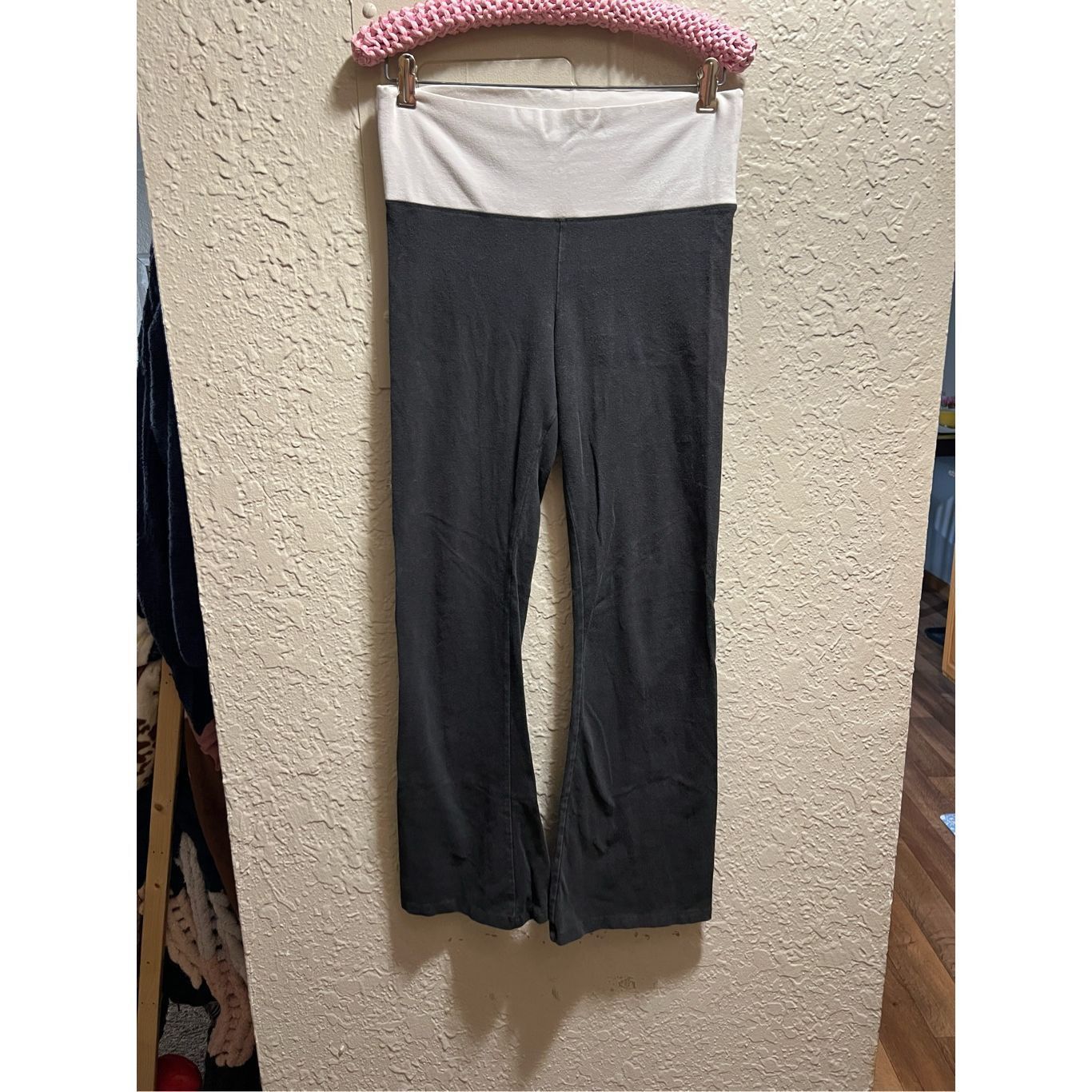 Victoria's Secret Victorias Secret Black Bootcut Leggings With White Band Woma Size 27" / US 4 / IT 40 - 1 Thumbnail
