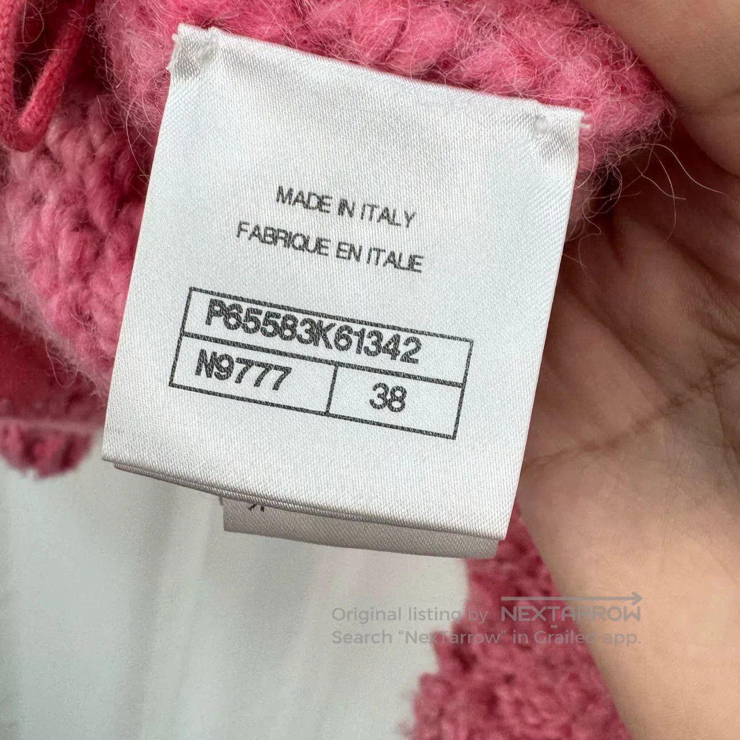 Chanel pink flamingo teddy knit jacket by chanel. Size US M / EU 48-50 / 2 - 6 Thumbnail