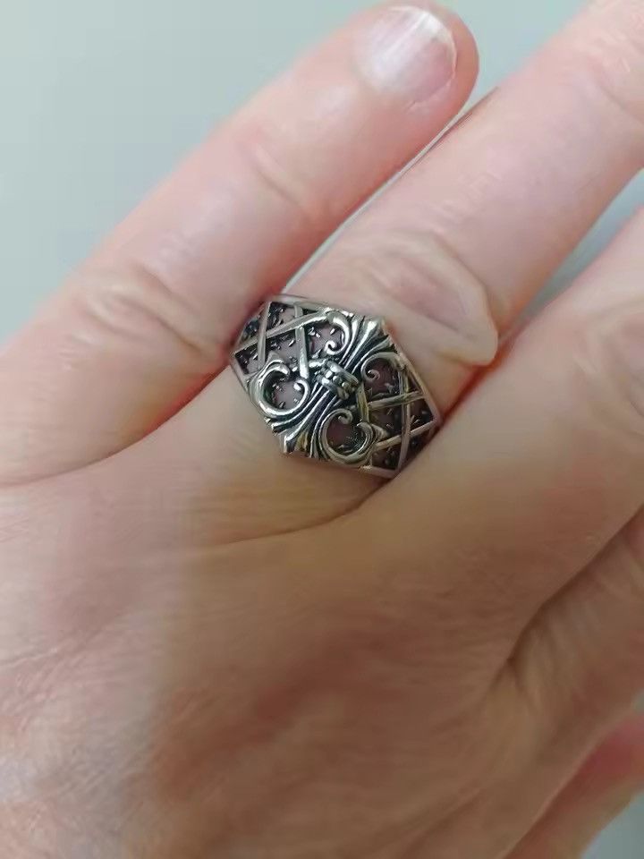 Jewelry Gothic Chrome Floral Cross Adjutable Ring Size ONE SIZE - 1 Thumbnail