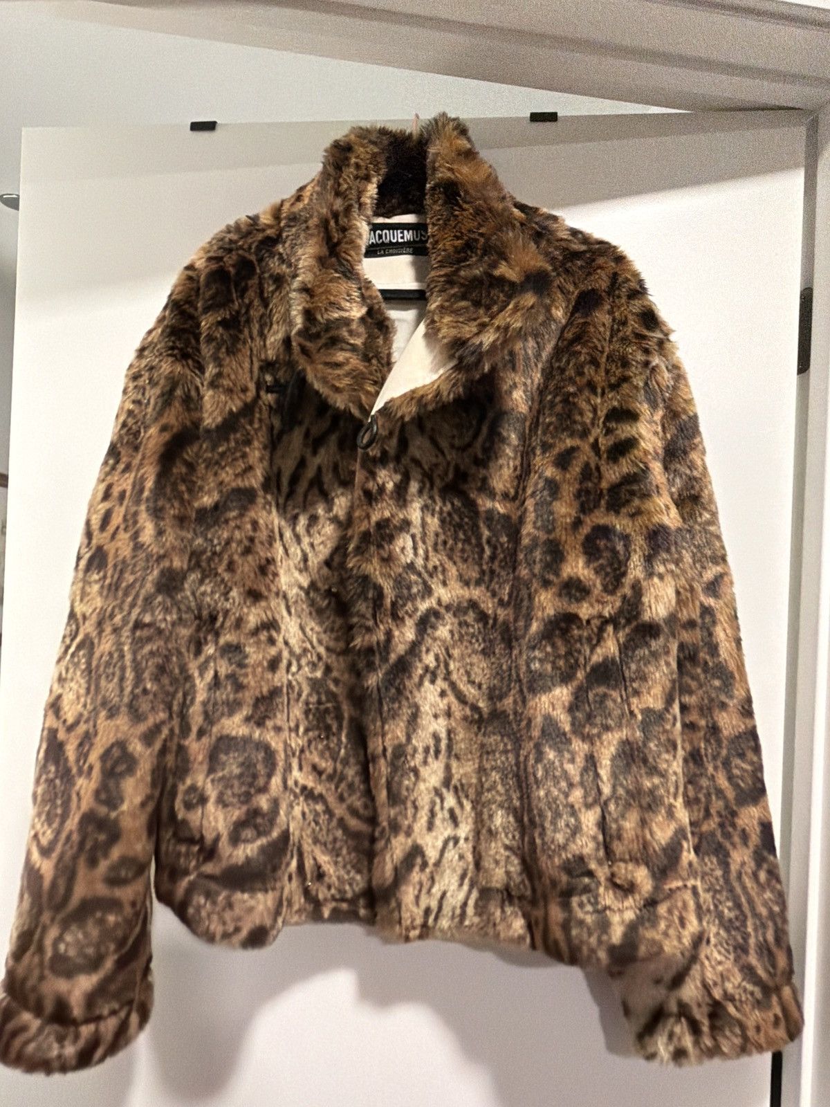 Jacquemus Jacquemus Fernando Leopard Jacket — 6 month global Waitlist Size US L / EU 52-54 / 3 - 1 Thumbnail