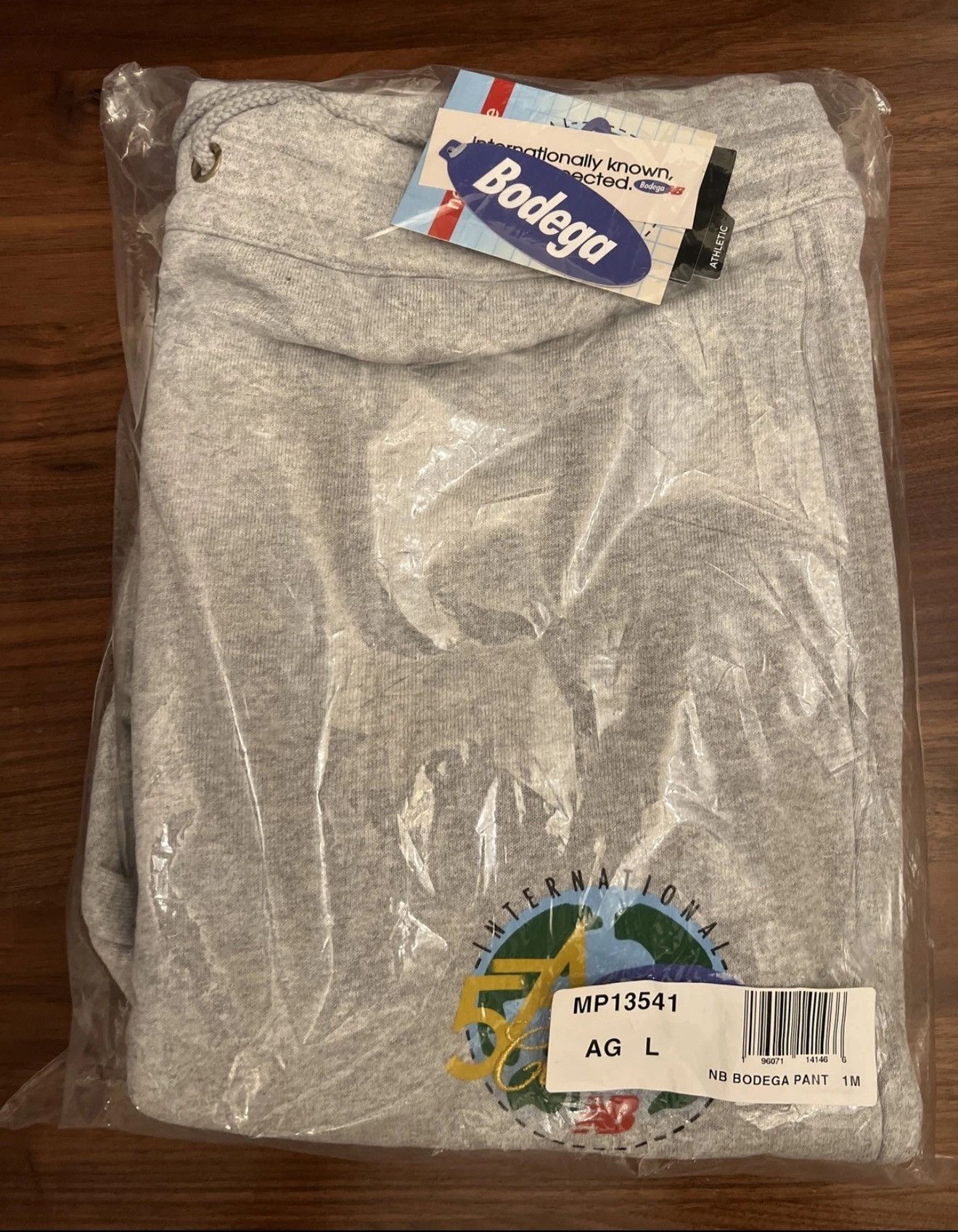 Bodega × New Balance Bodega x New Balance Sweatpants Joggers Athletic Grey Large Size US 34 / EU 50 - 6 Thumbnail