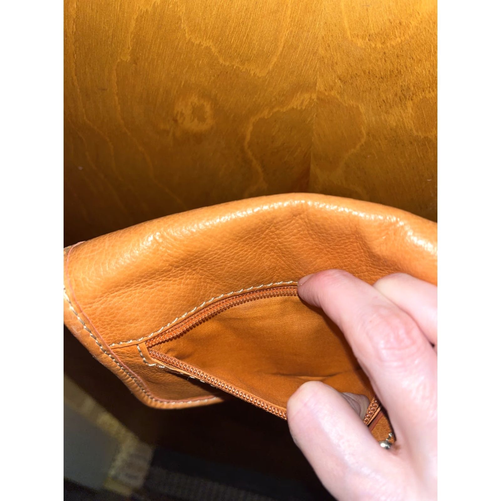 Fossil Fossil Women’s Leather Crossbody Bag - Orange, Small, 6.5 x 5.5 Inches, Logo Compartments Size ONE SIZE - 6 Thumbnail