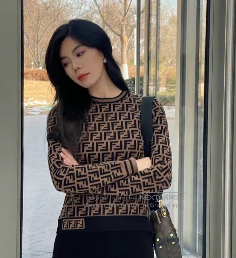 Fendi Fendi Dark brown logo letter full-printed round neck long- Size S / US 4 / IT 40 - 1 Thumbnail