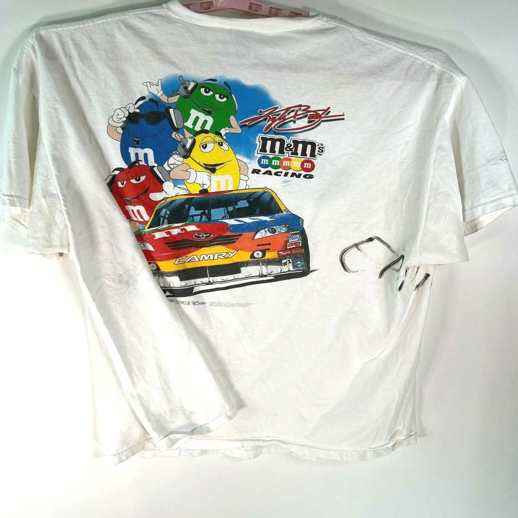 Chase Authentics Vintage Kyle Busch NASCAR M&M Men’s Short Sleeve T-Shirt 4XL White Graphic Chase Authentics Size US XXL / EU 58 / 5 - 2 Thumbnail