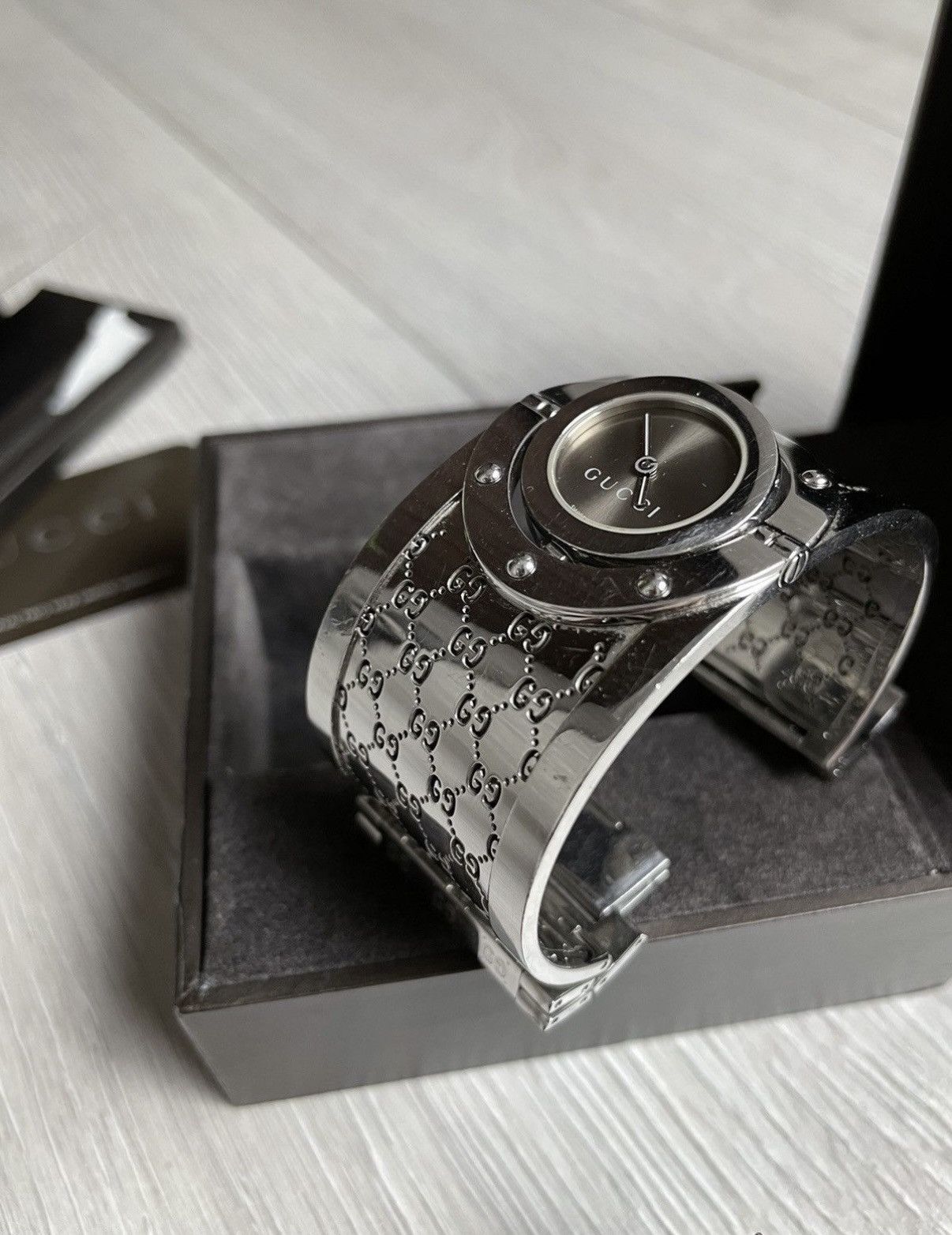 Gucci Gucci Twirl Watch GG Monogram Vintage Size ONE SIZE - 14 Thumbnail
