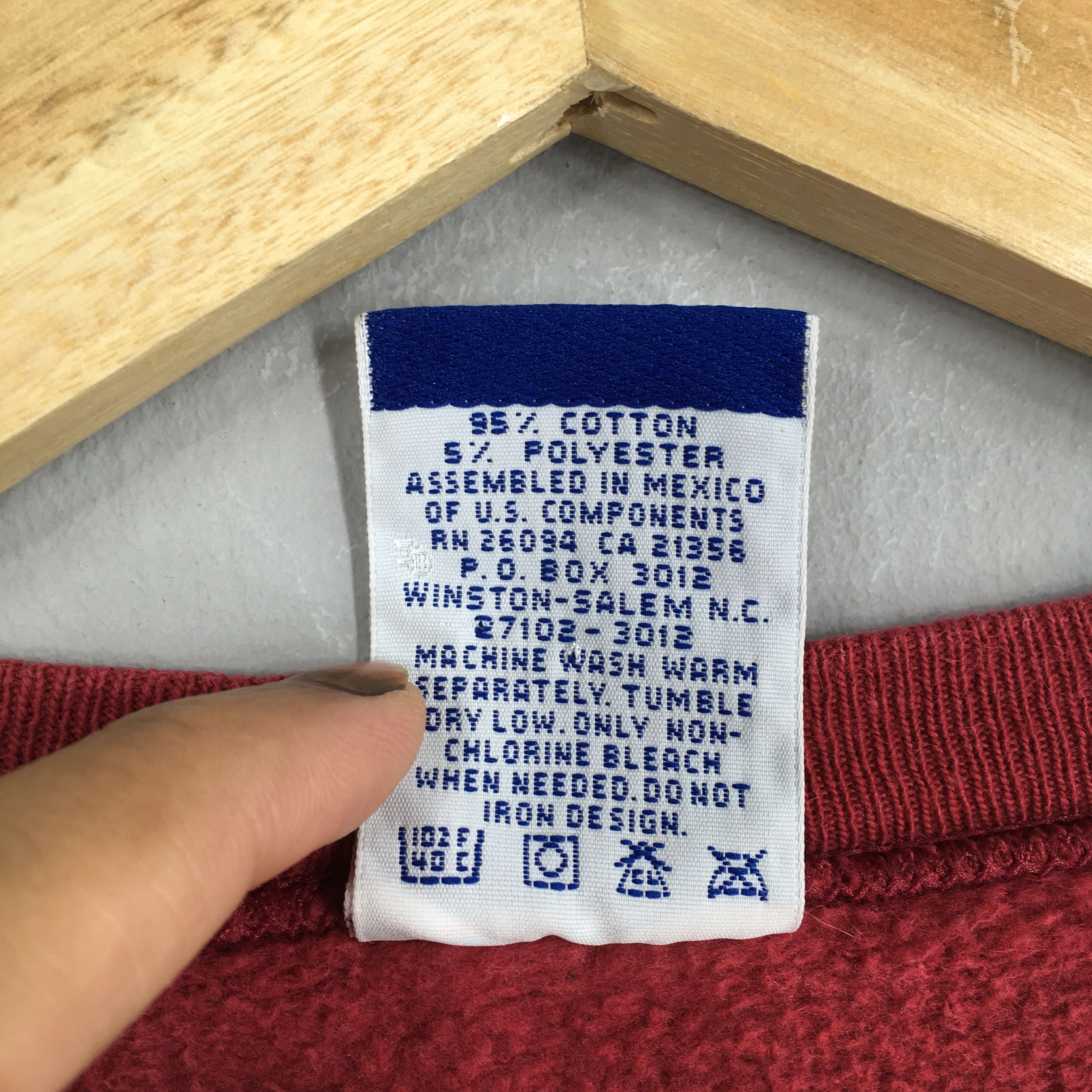 Champion Vintage Champion Sports Red Sweatshirt Large Size US L / EU 52-54 / 3 - 6 Thumbnail