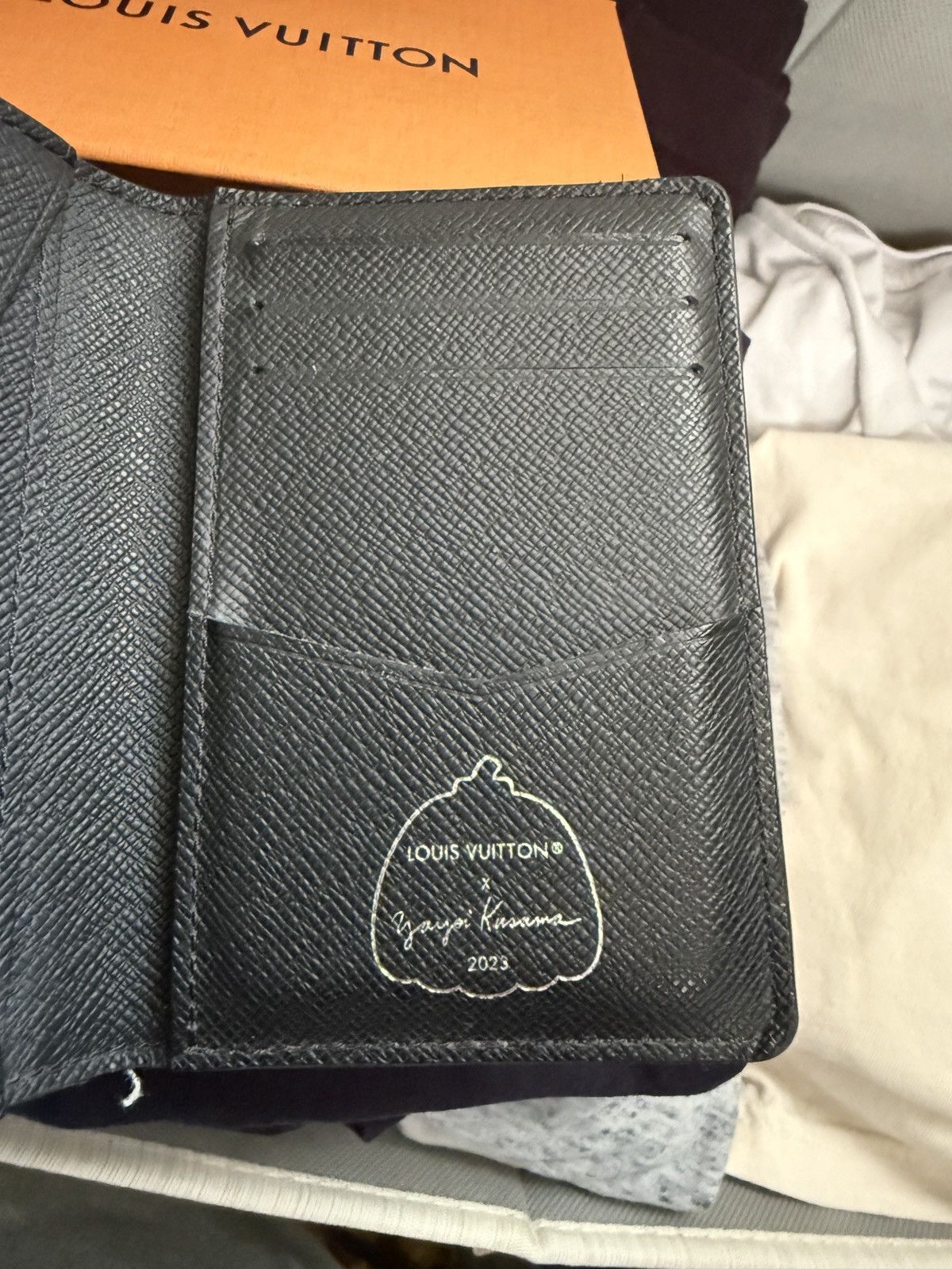 Louis Vuitton × Yayoi Kusama Yayoi Kusama Louis Vuitton Wallet / Card Holder Size ONE SIZE - 4 Thumbnail